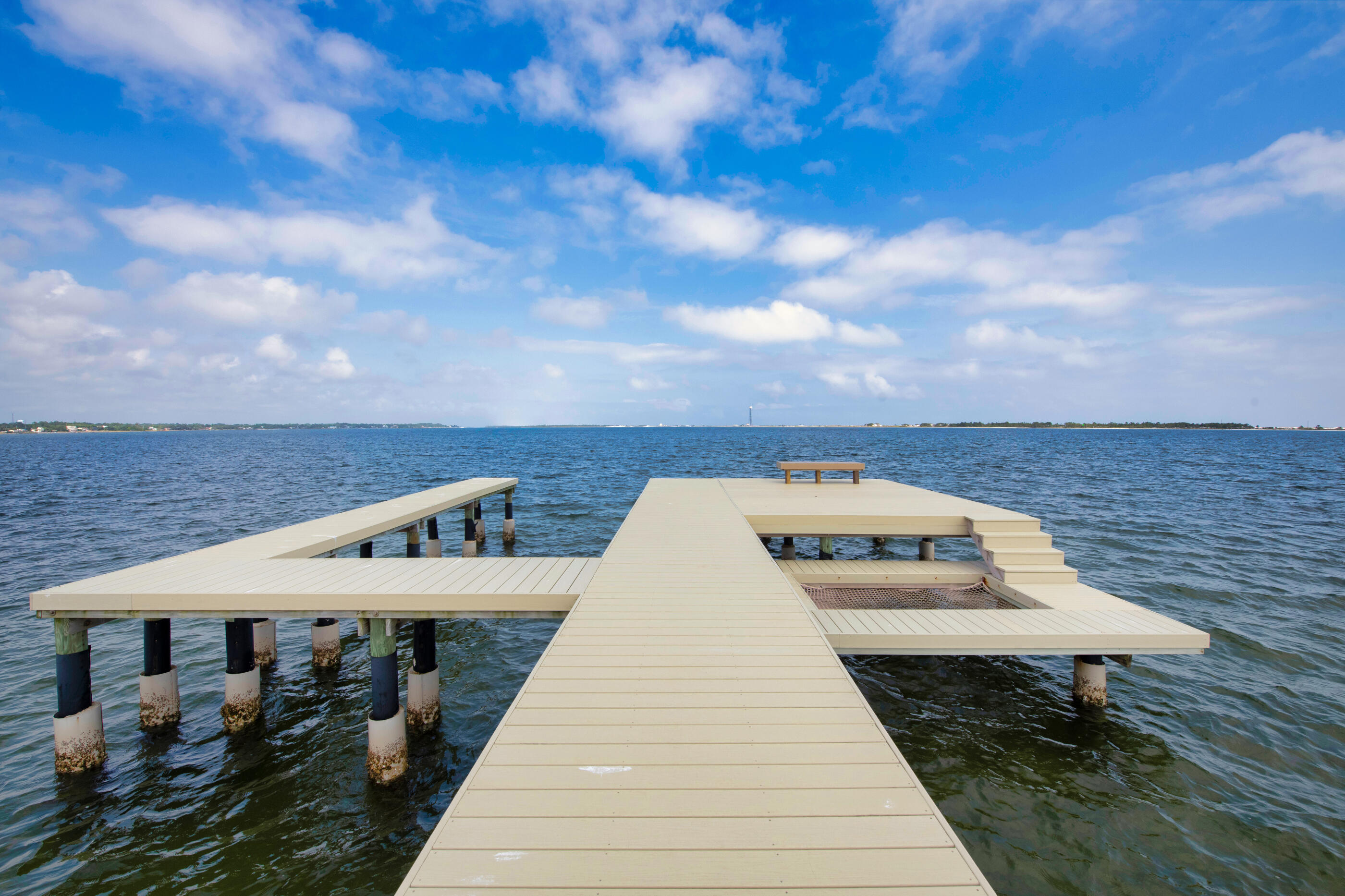 SANDY POINTE - Residential