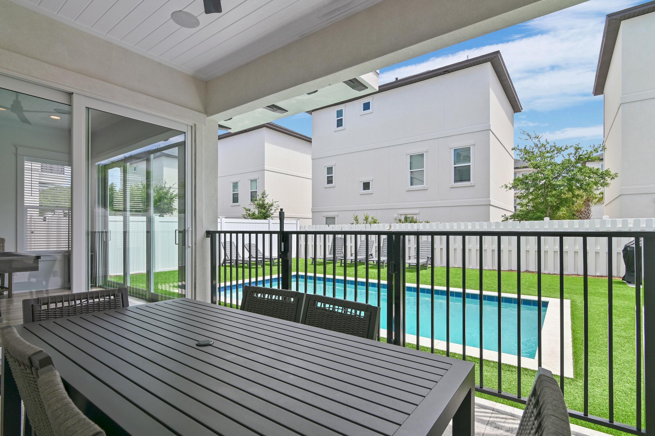 Estates At Hidden Palms - Residential