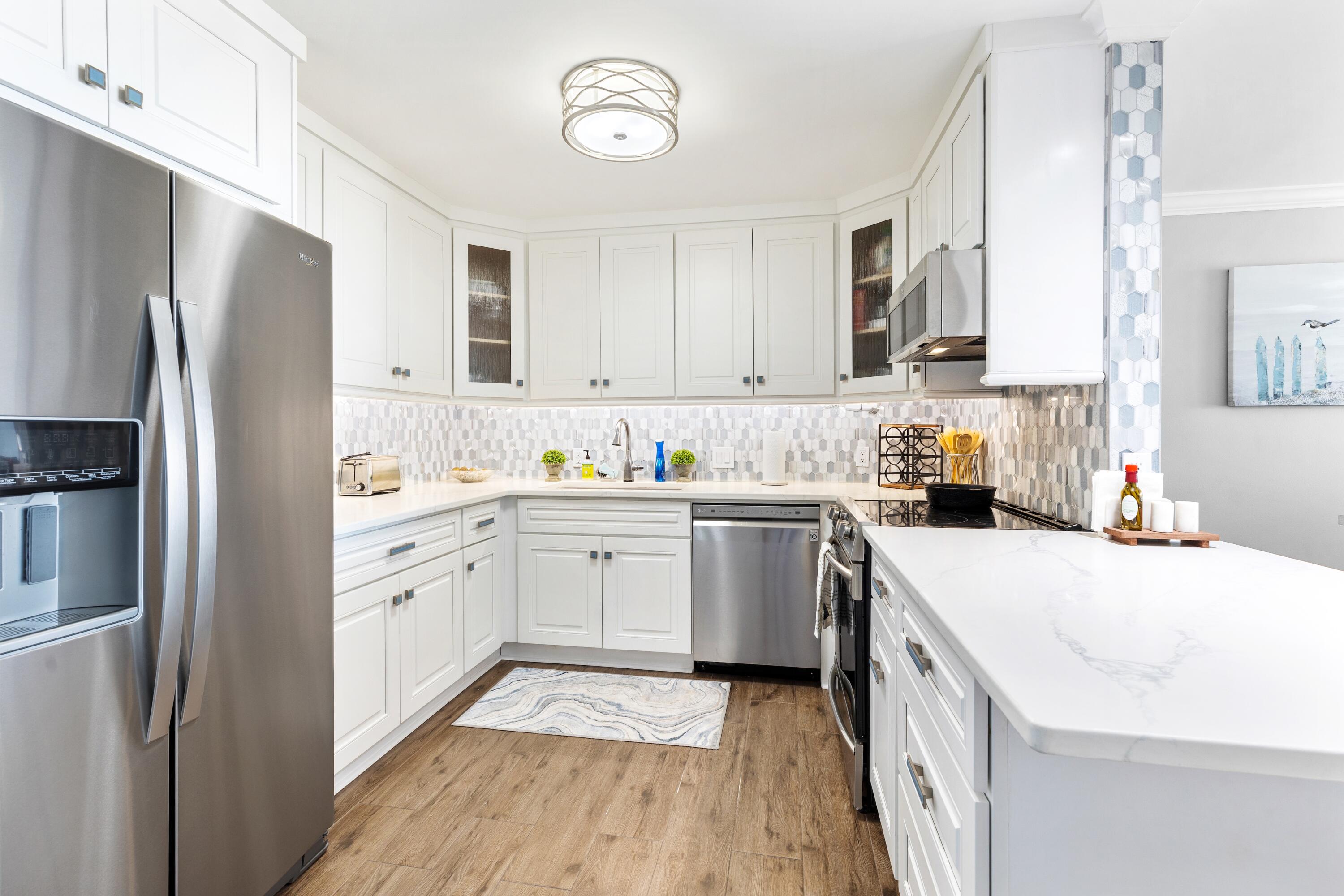 DOLPHIN POINT CONDO - Residential