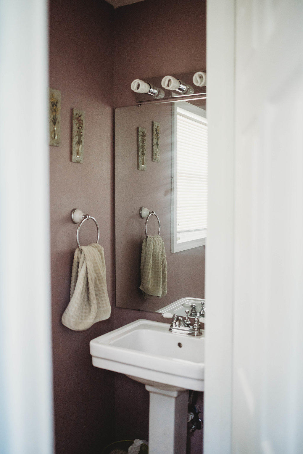 HAPPY HOLLOW - Residential