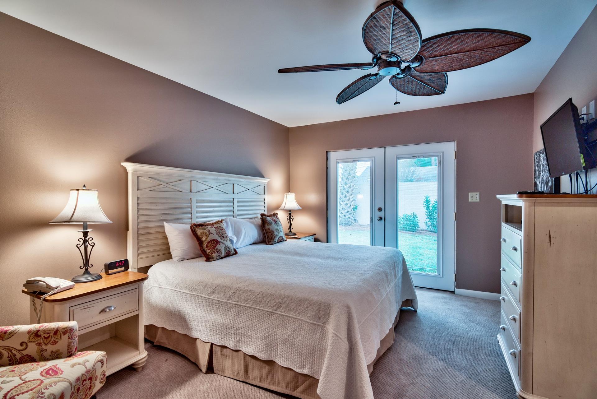 LINKSIDE VILLAGE UNIT 1 - Residential