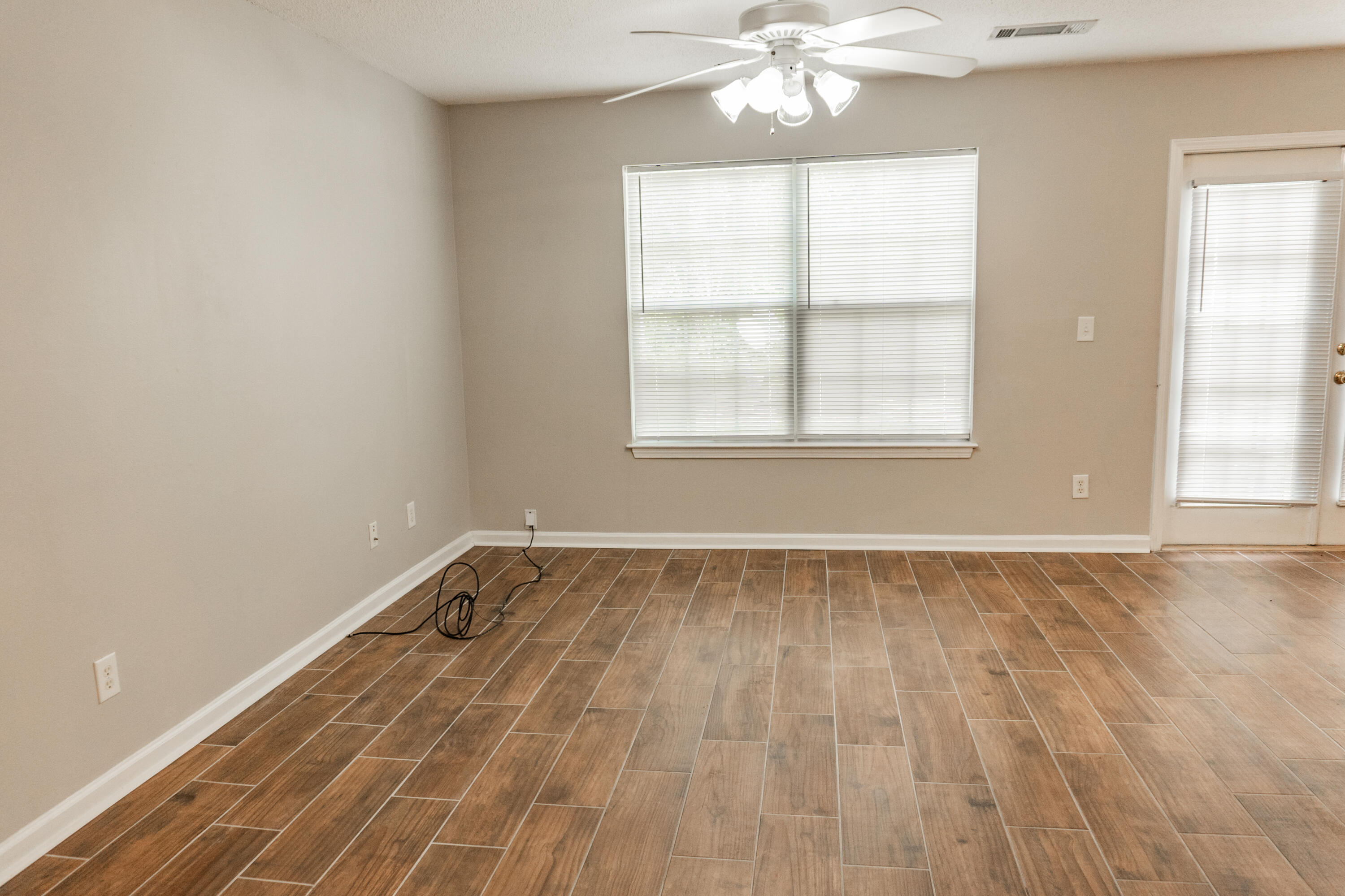 ROLLING PINES T/H LOT 80 BLK C - Residential