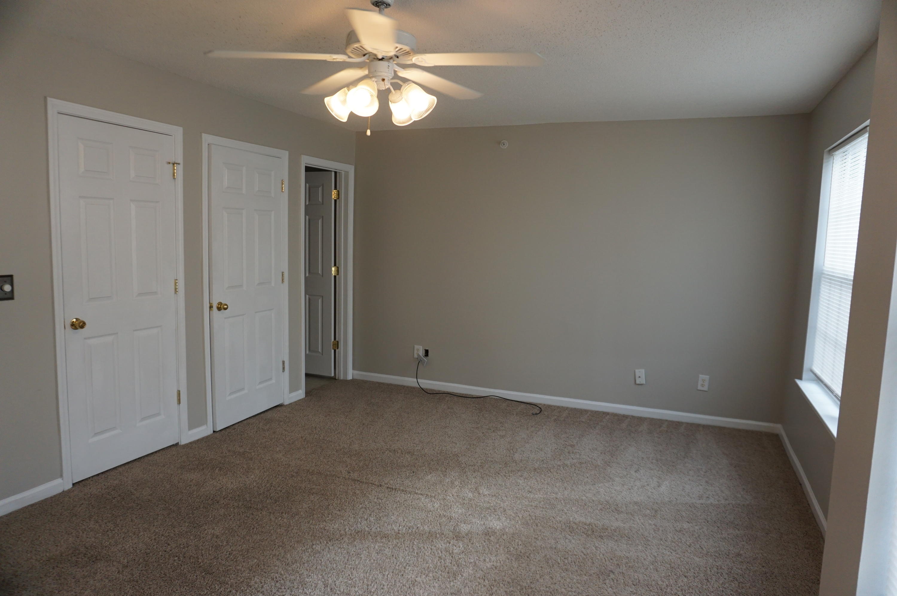 ROLLING PINES T/H LOT 80 BLK C - Residential