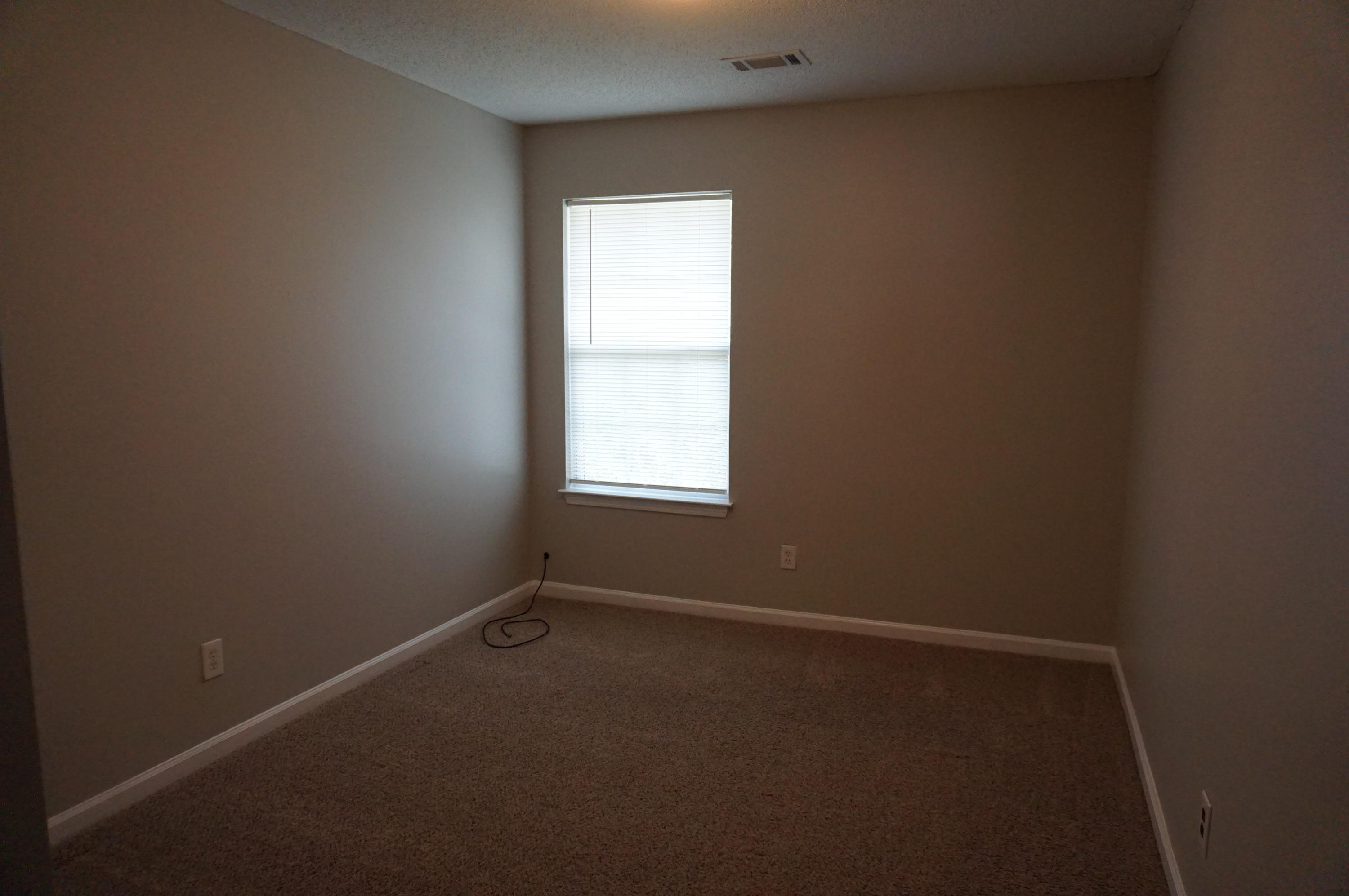 ROLLING PINES T/H LOT 80 BLK C - Residential