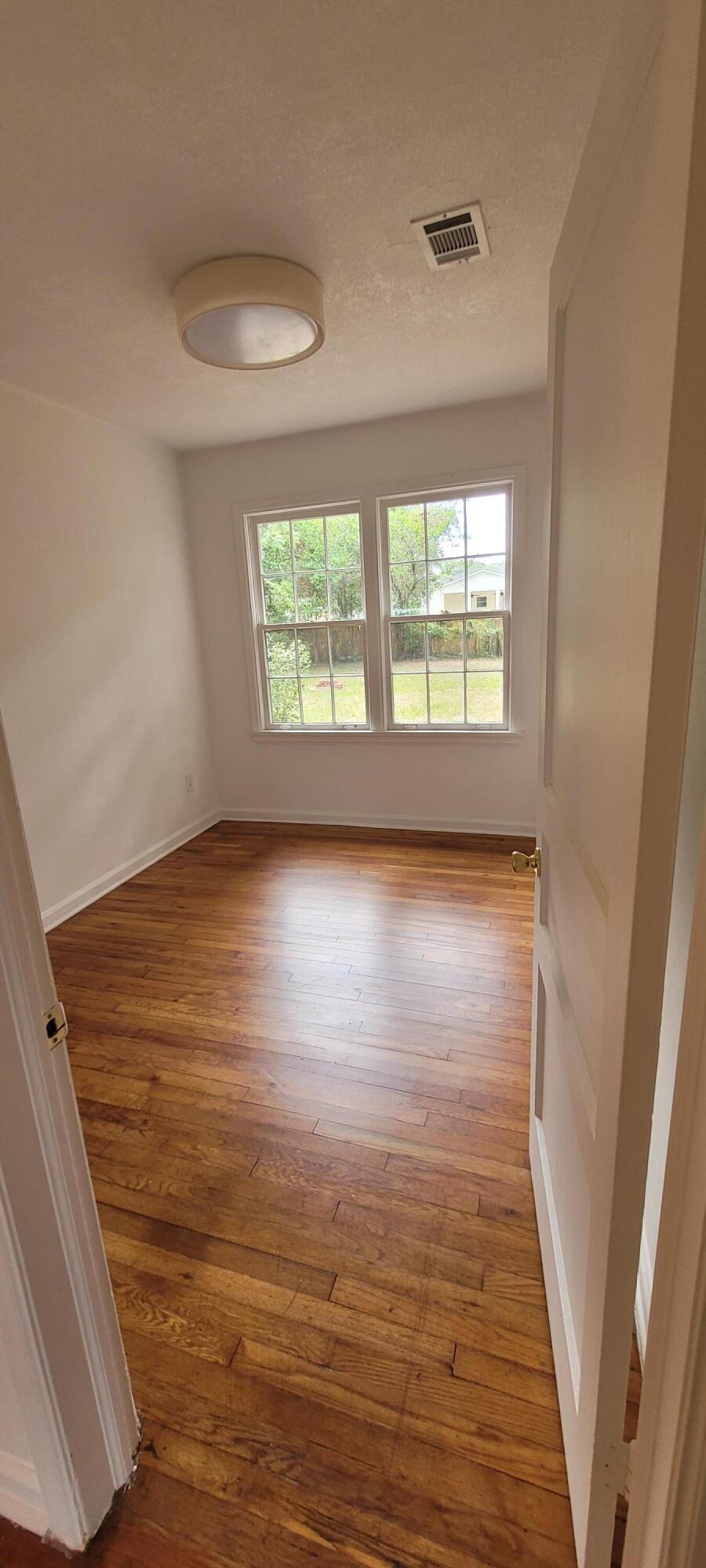 EAST HILL - Residential