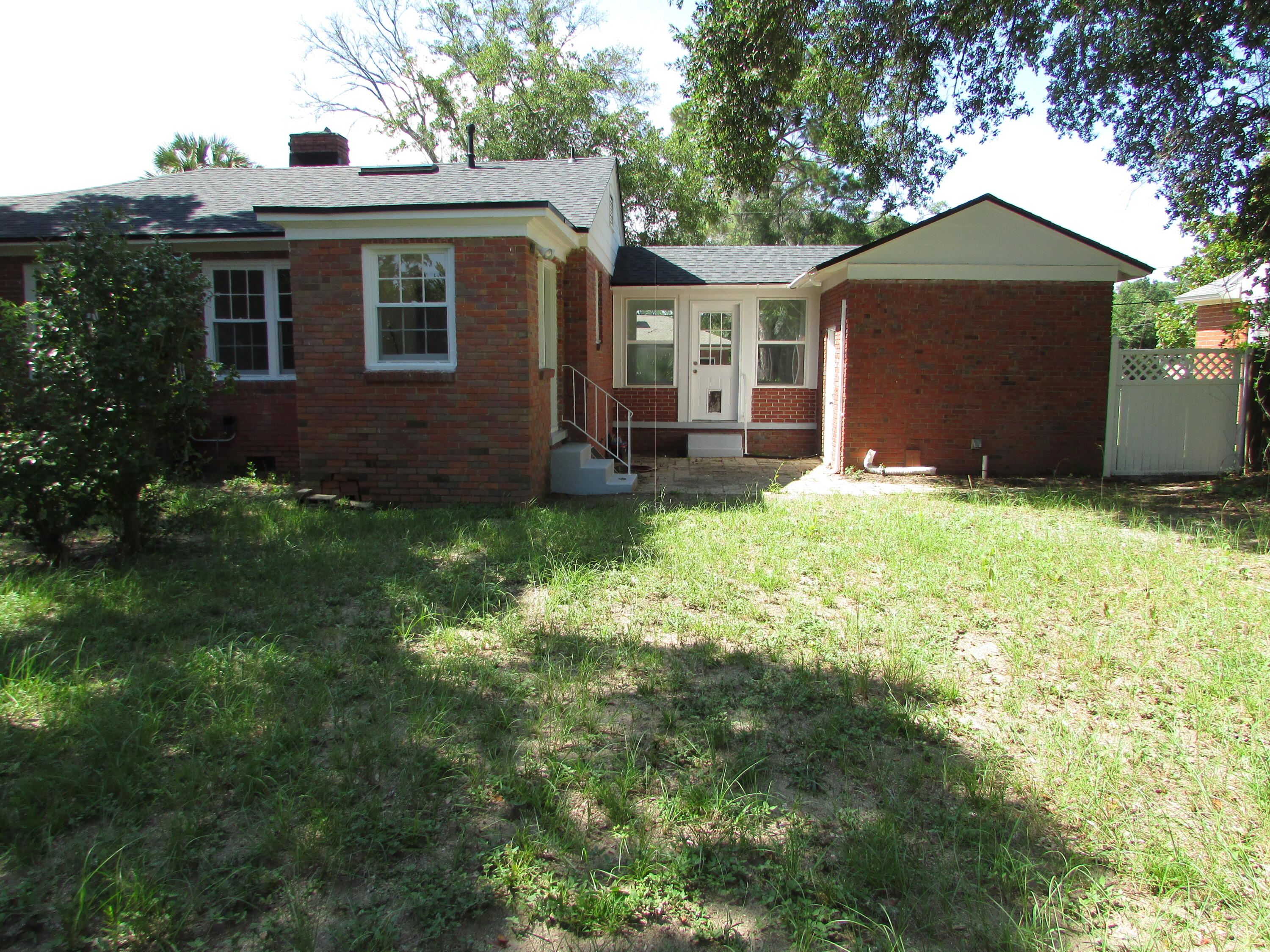 EAST HILL - Residential
