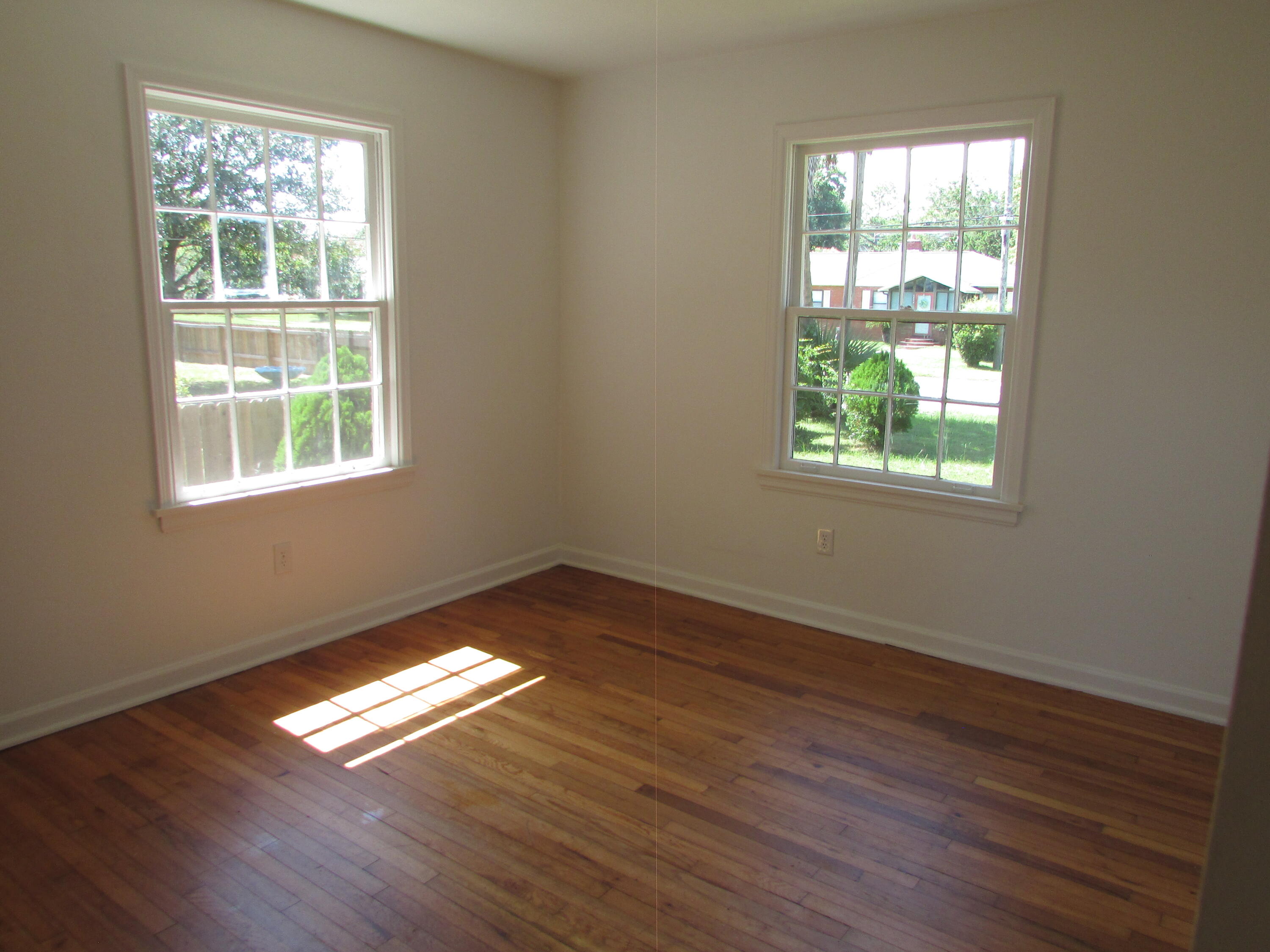 EAST HILL - Residential