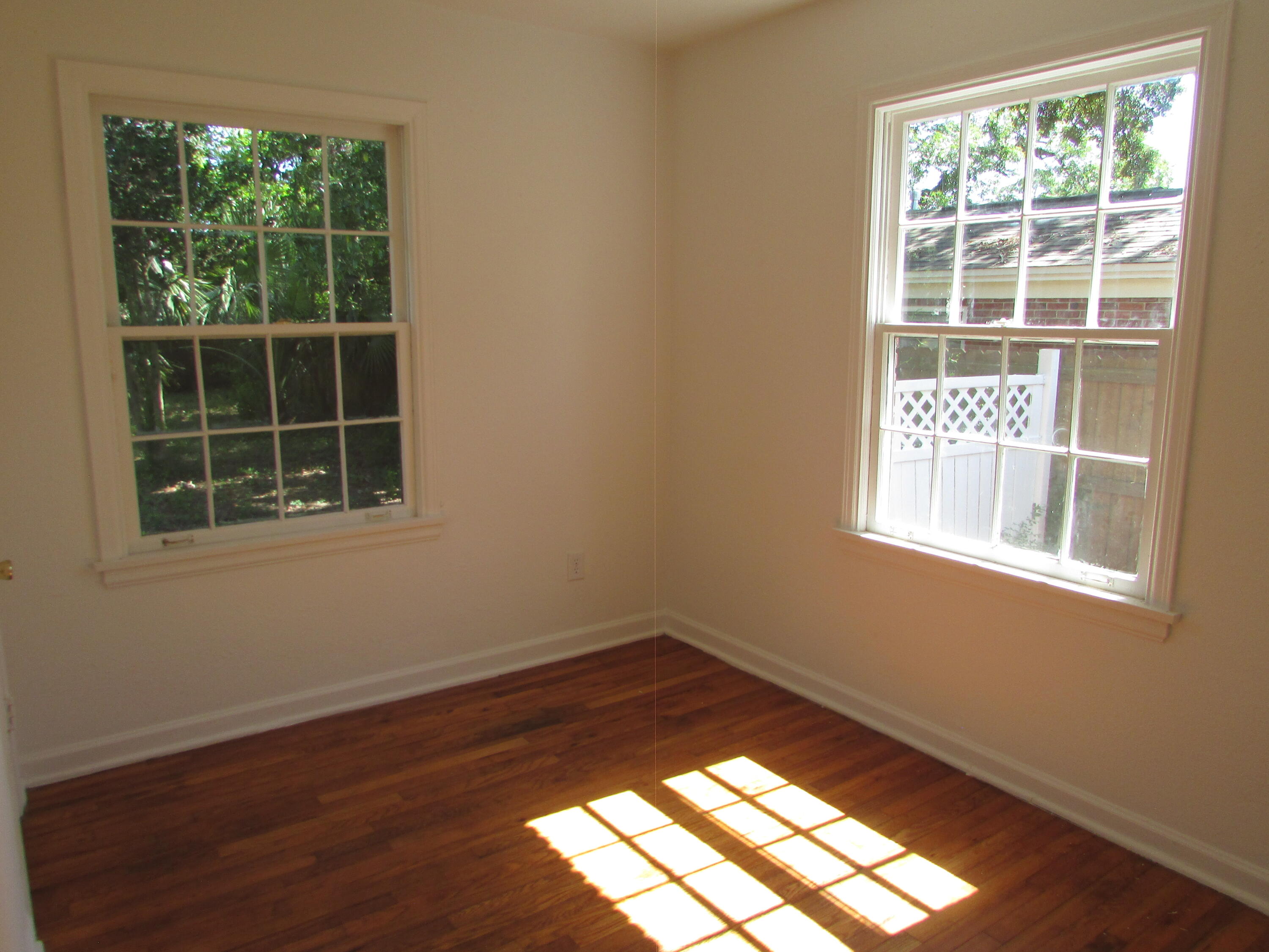 EAST HILL - Residential