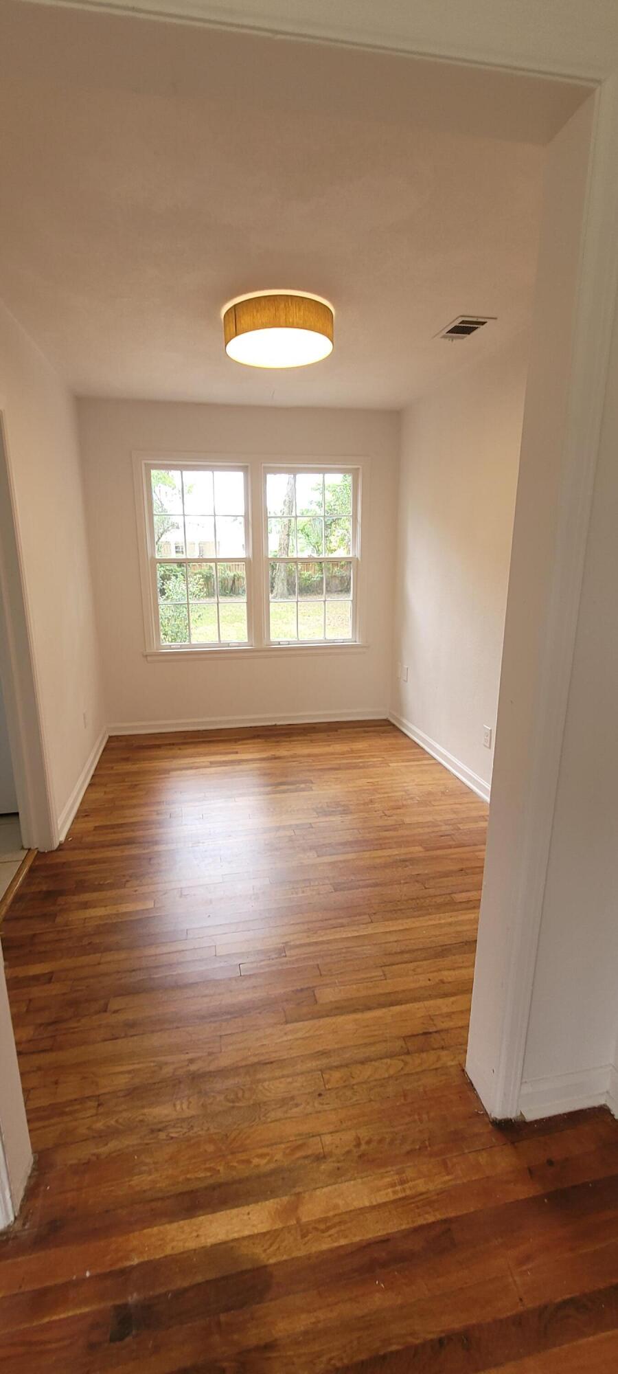 EAST HILL - Residential