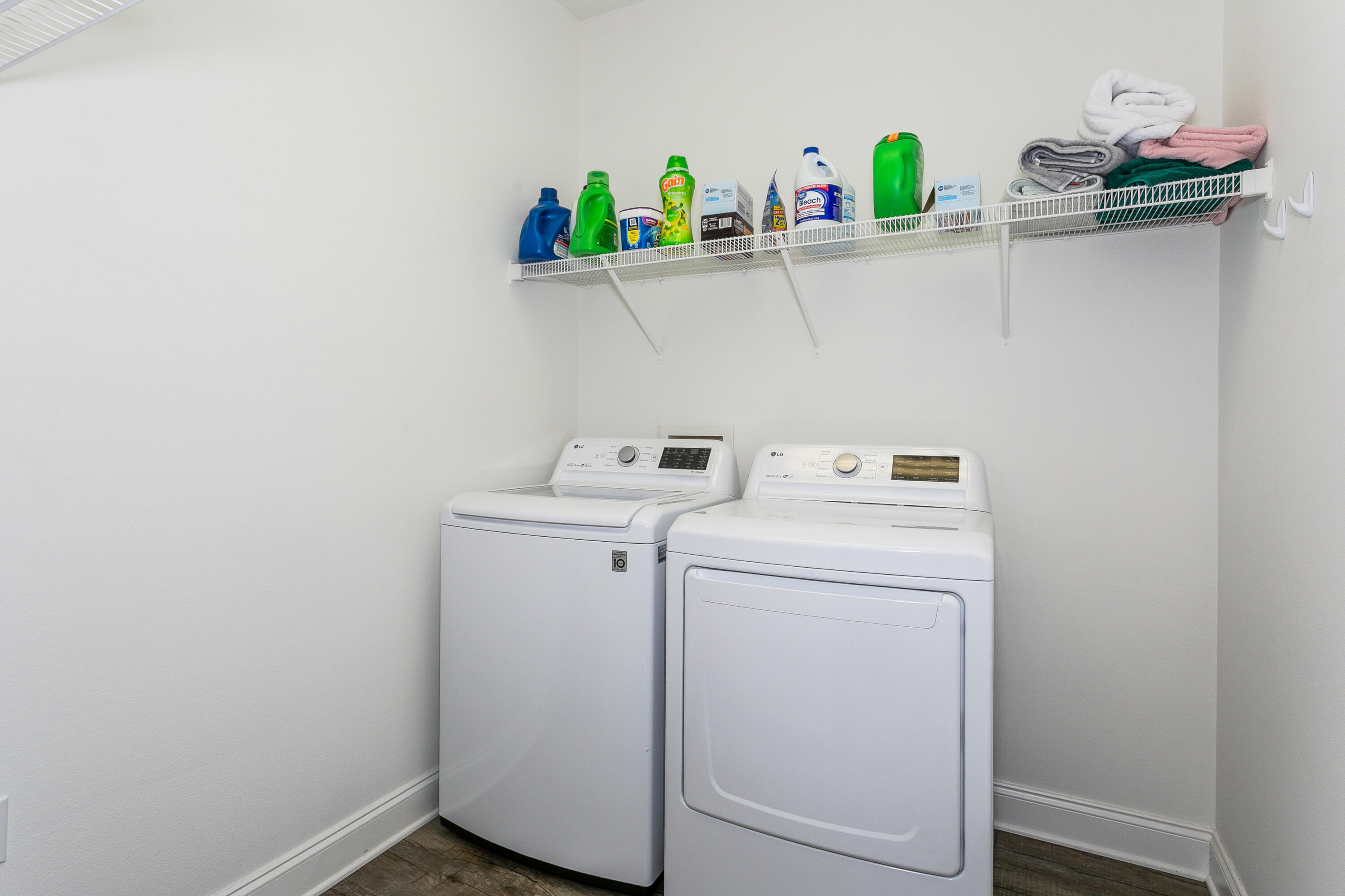 DUGGAN POND ESTATES - Residential