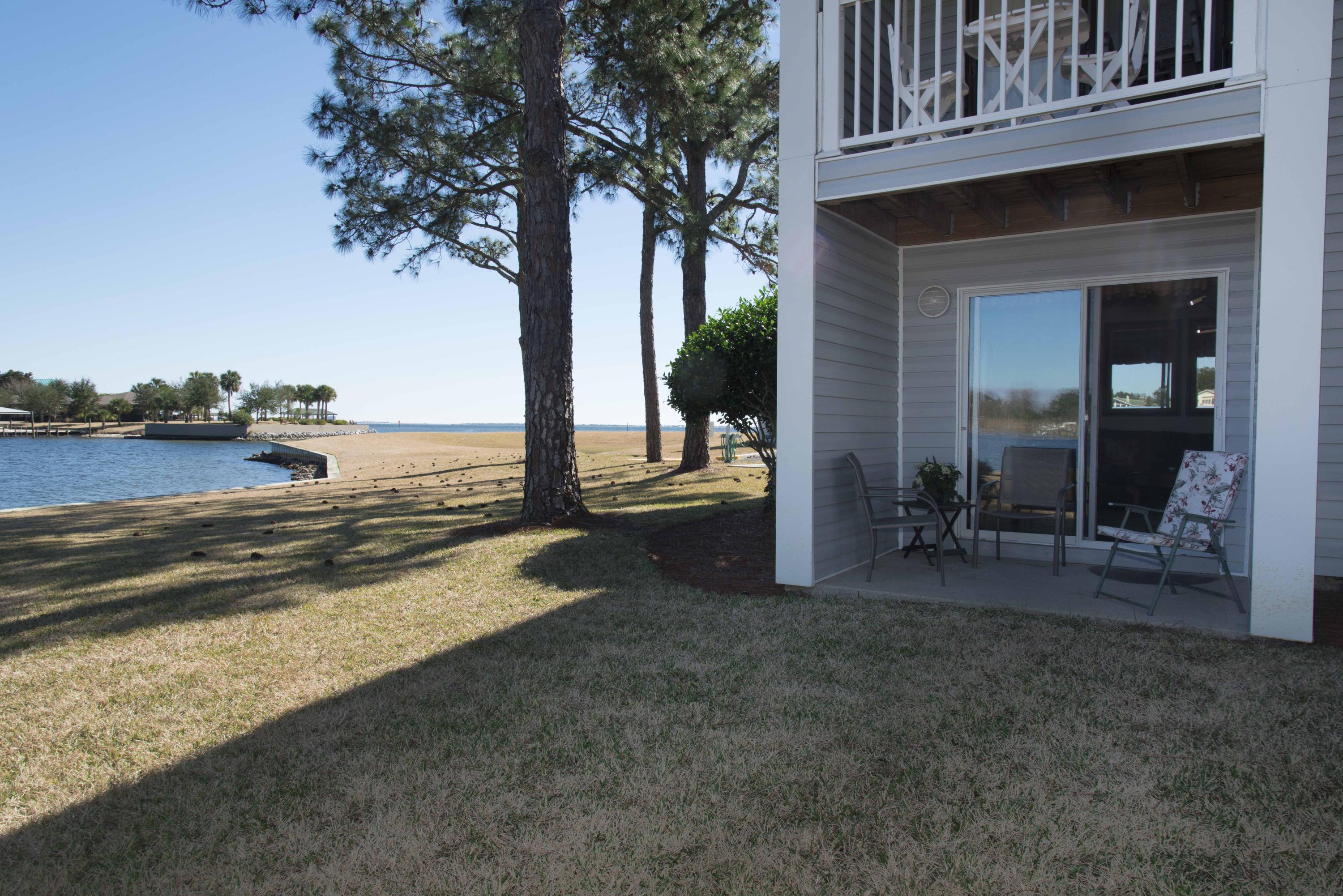 FINISTERRA CONDO - Residential