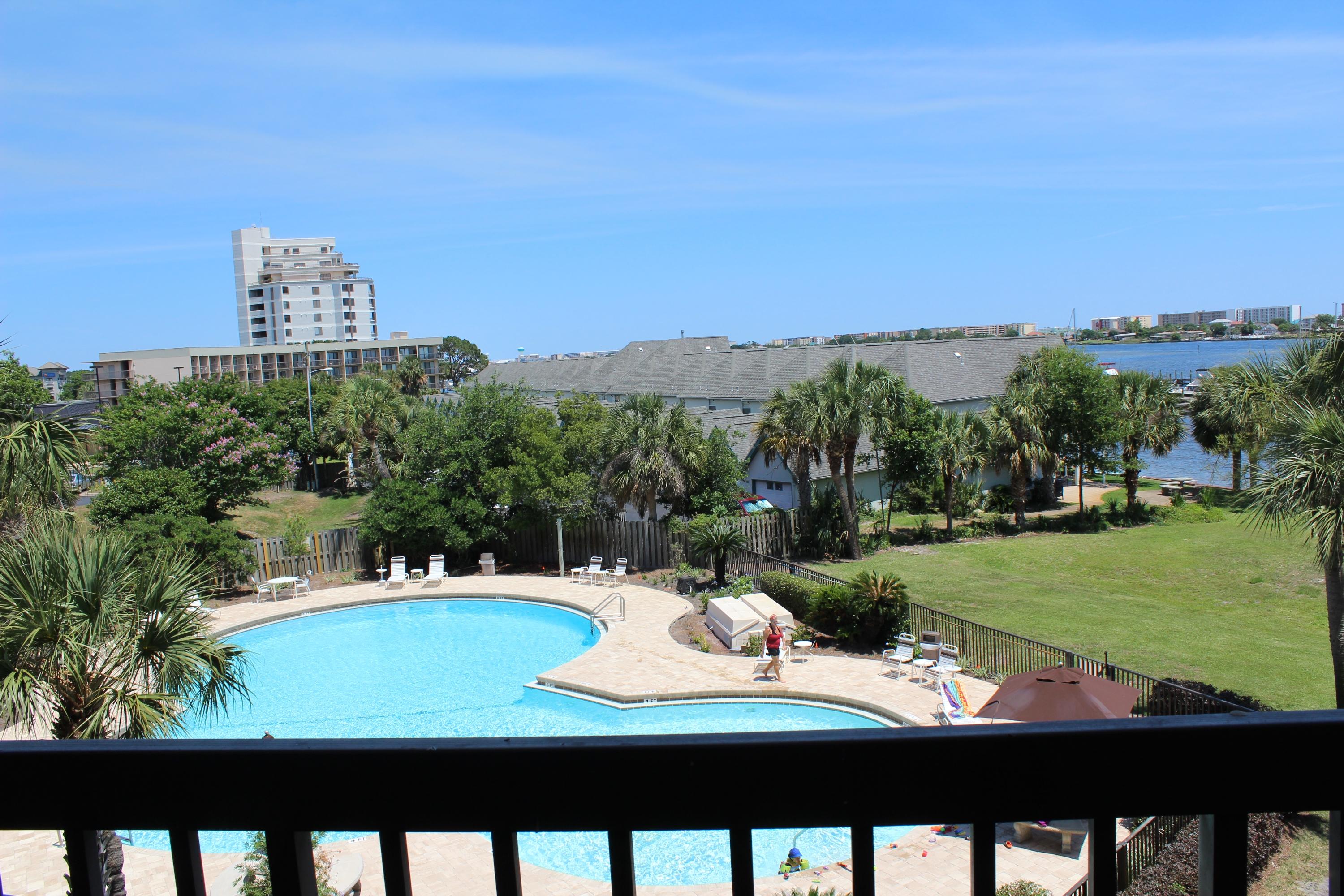 PIRATES BAY PH 1 - Residential