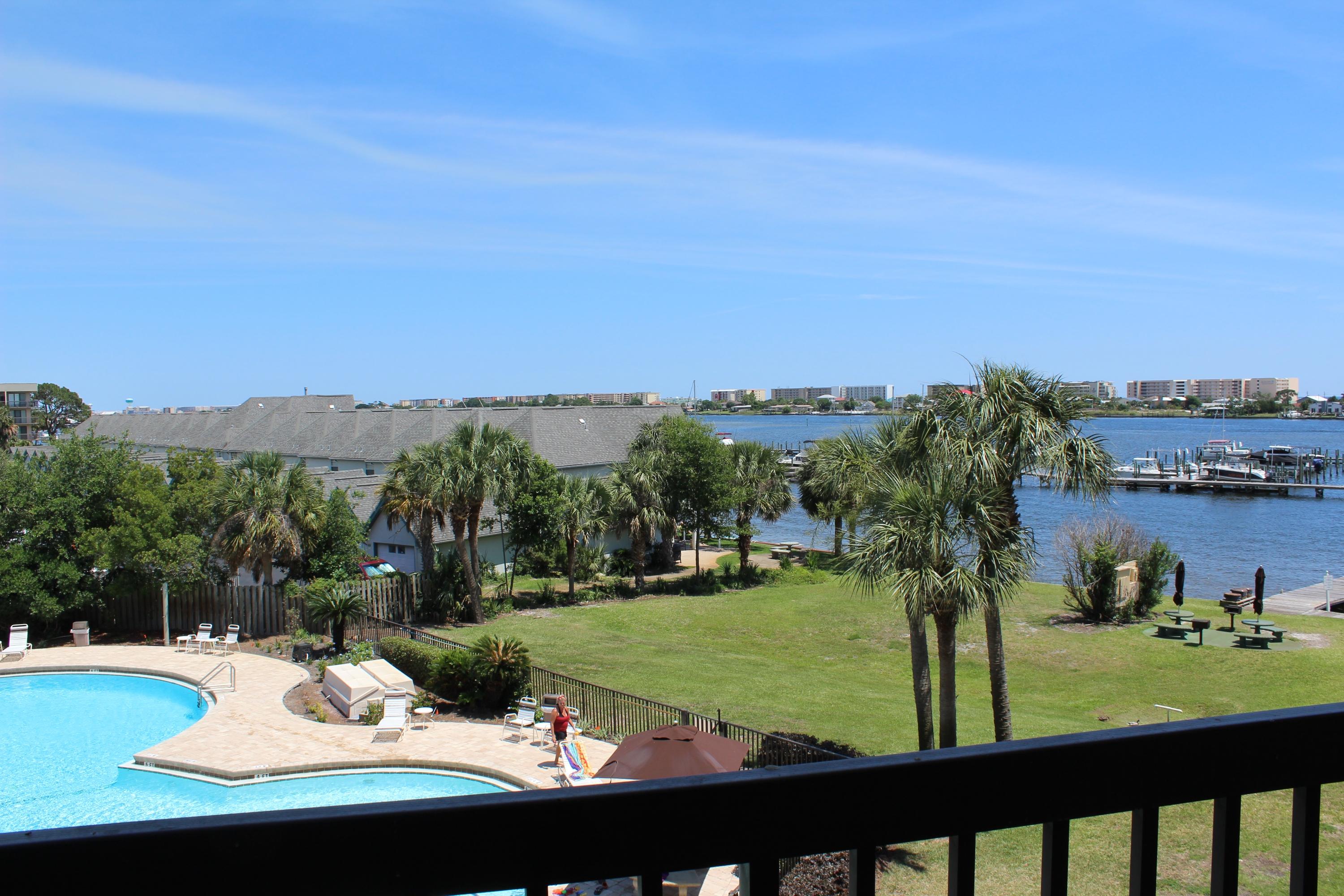 PIRATES BAY PH 1 - Residential