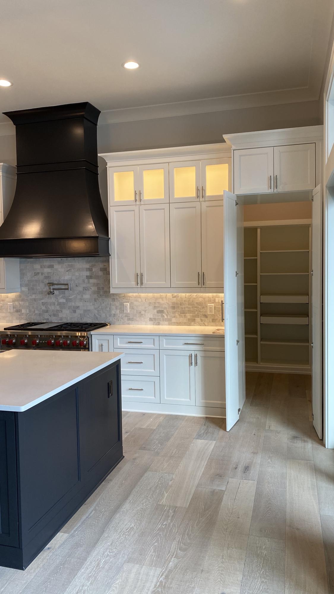 BURNT PINE - Residential