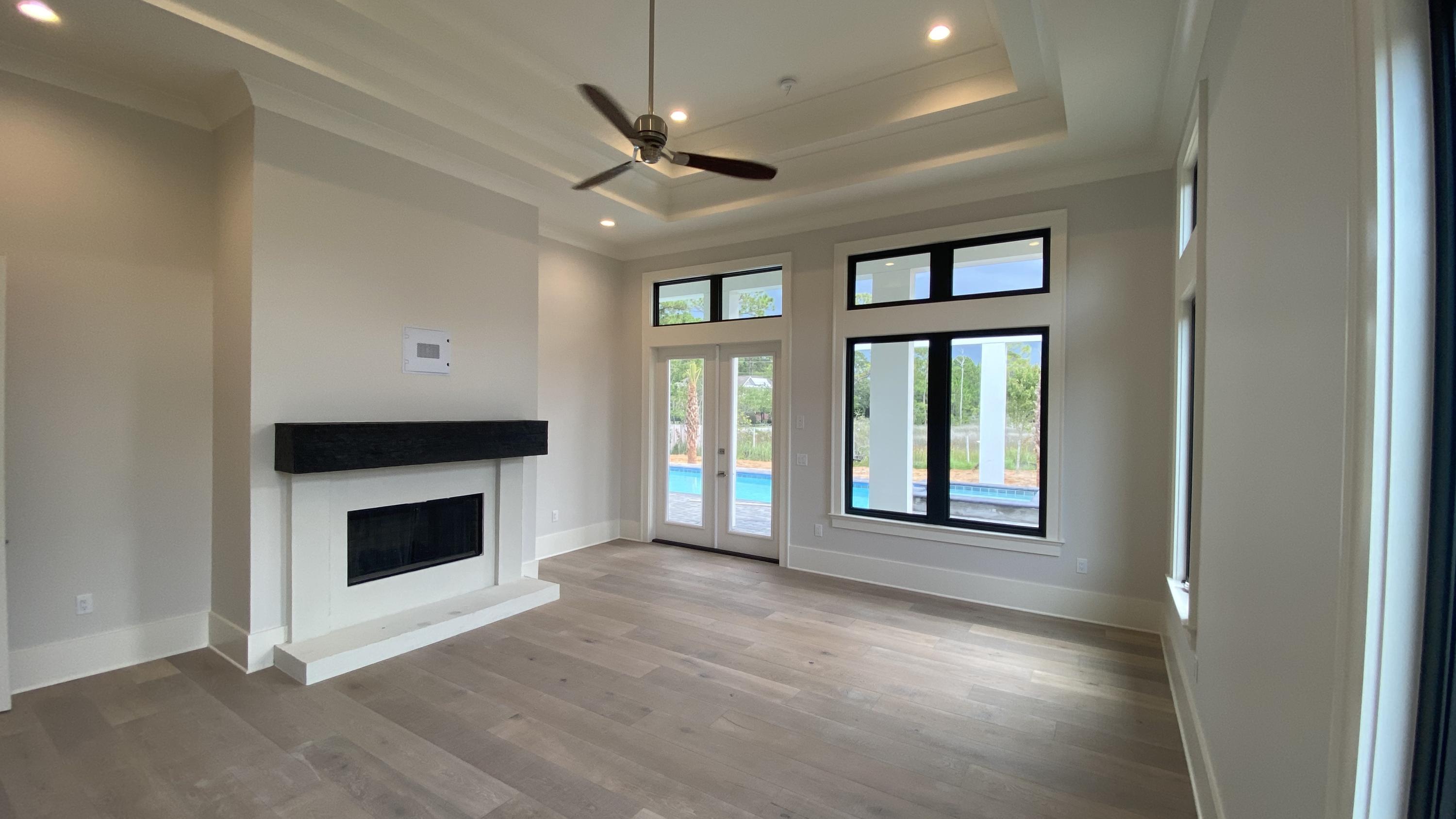 BURNT PINE - Residential