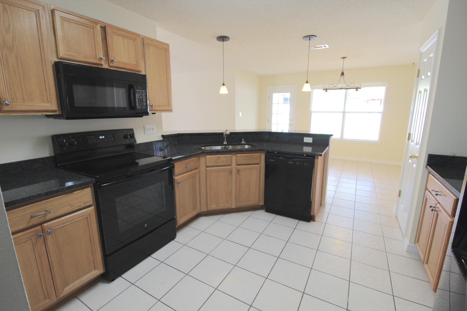 CREEKSIDE 6 - Residential