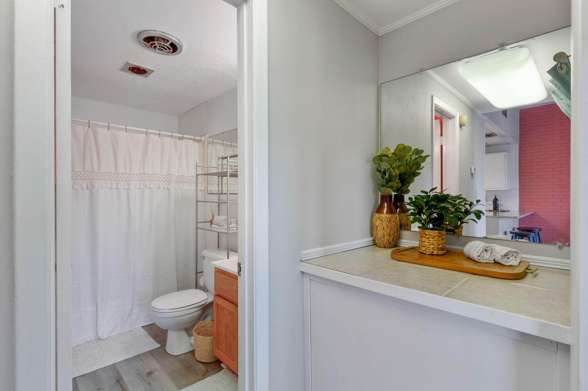 EL MATADOR CONDO - Residential