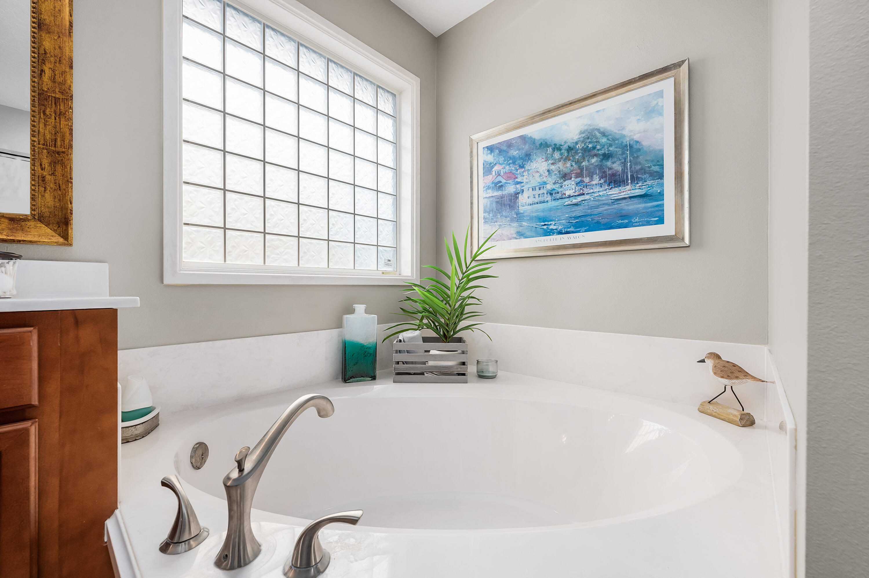 SEQUOIA ESTATES - Residential