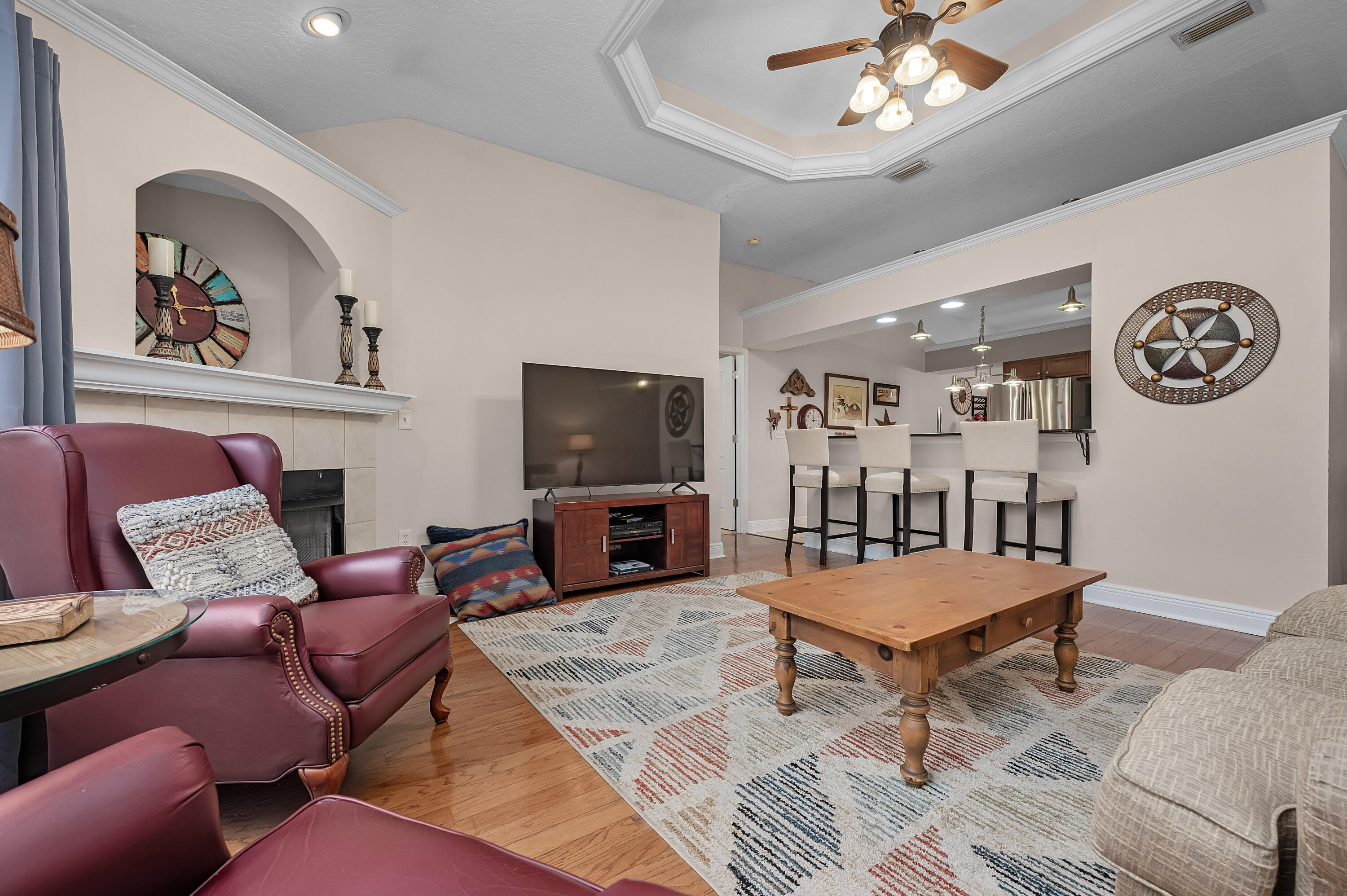 SEQUOIA ESTATES - Residential