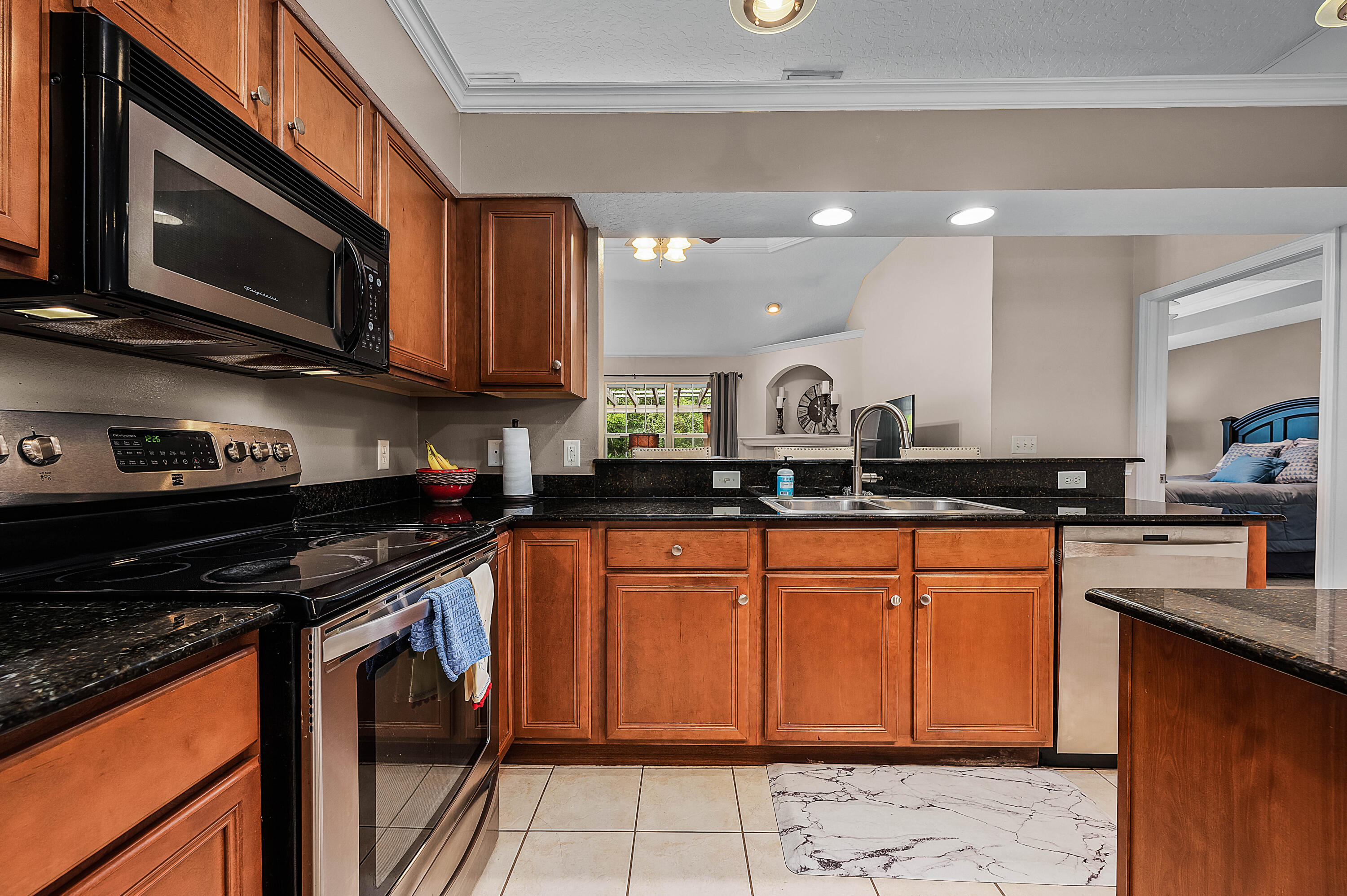 SEQUOIA ESTATES - Residential