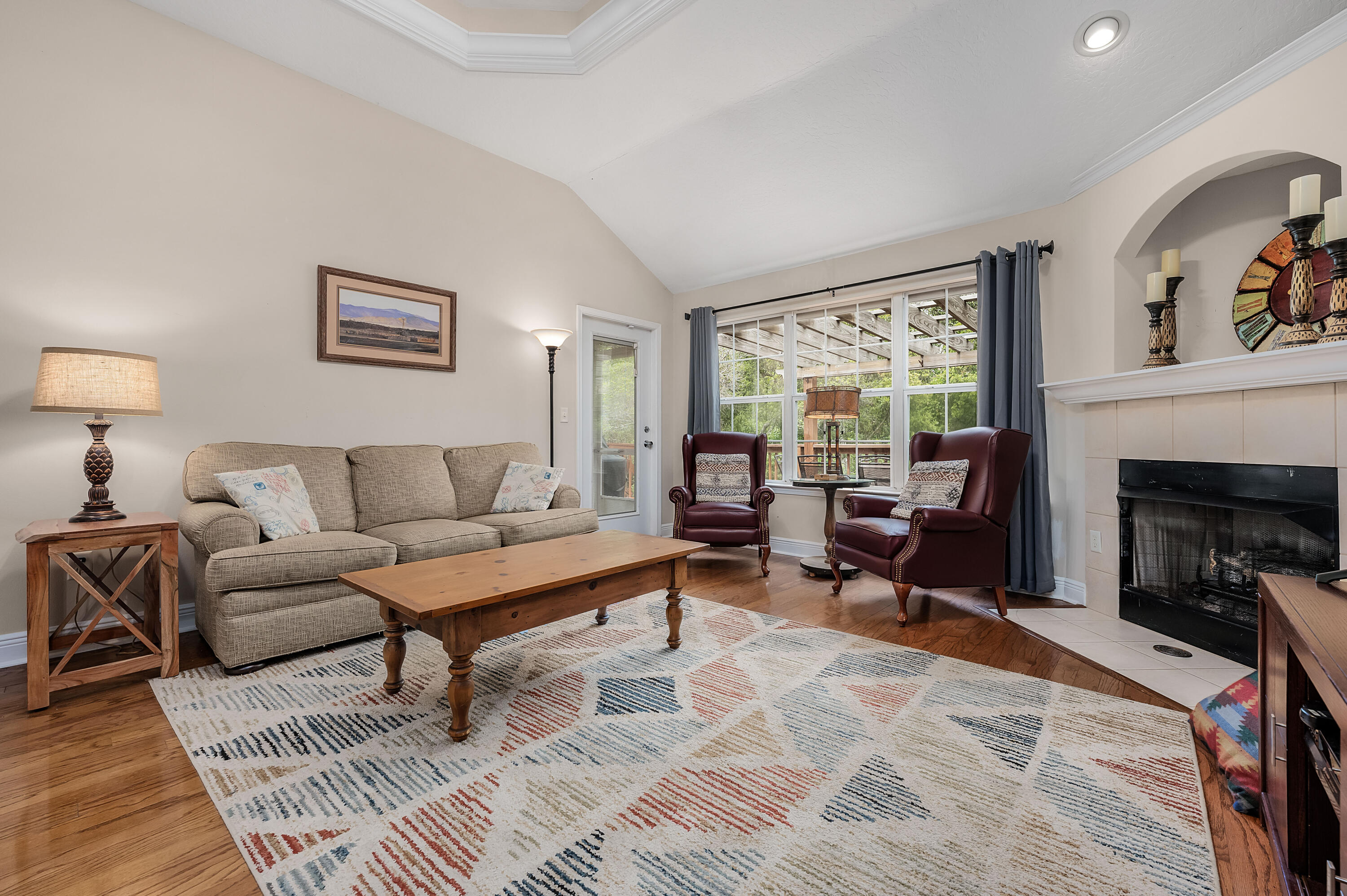 SEQUOIA ESTATES - Residential