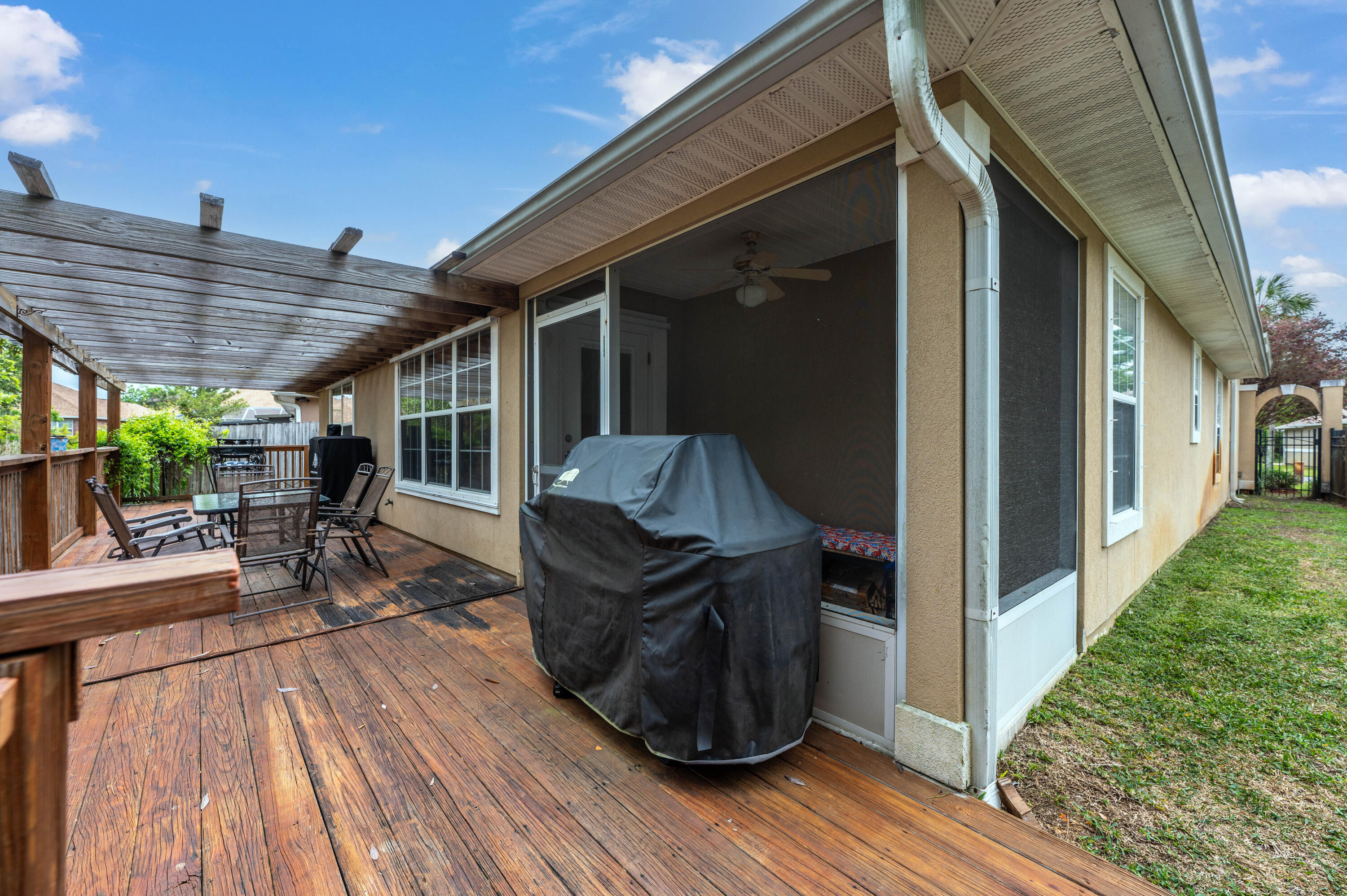 SEQUOIA ESTATES - Residential