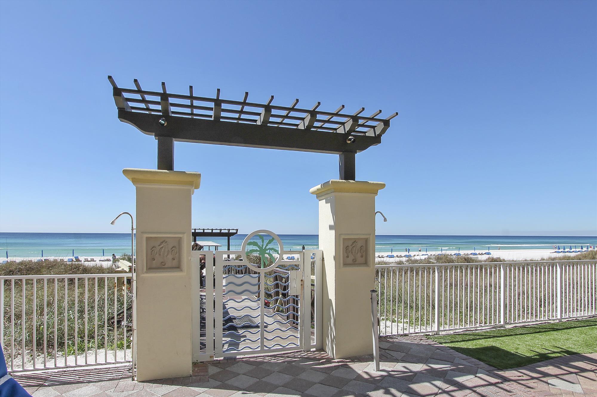 SHORES OF PANAMA - Residential