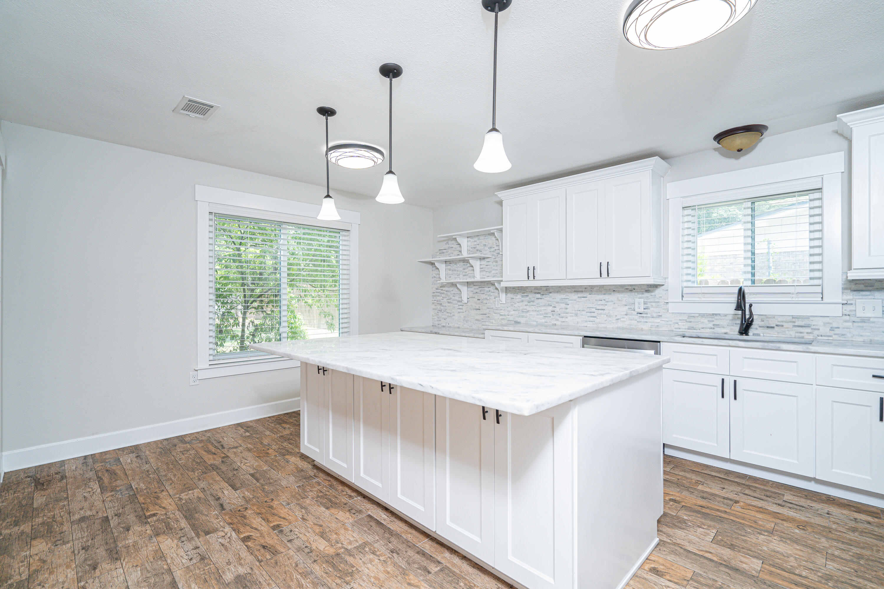 Kenwood/Golf Courser - Residential Lease