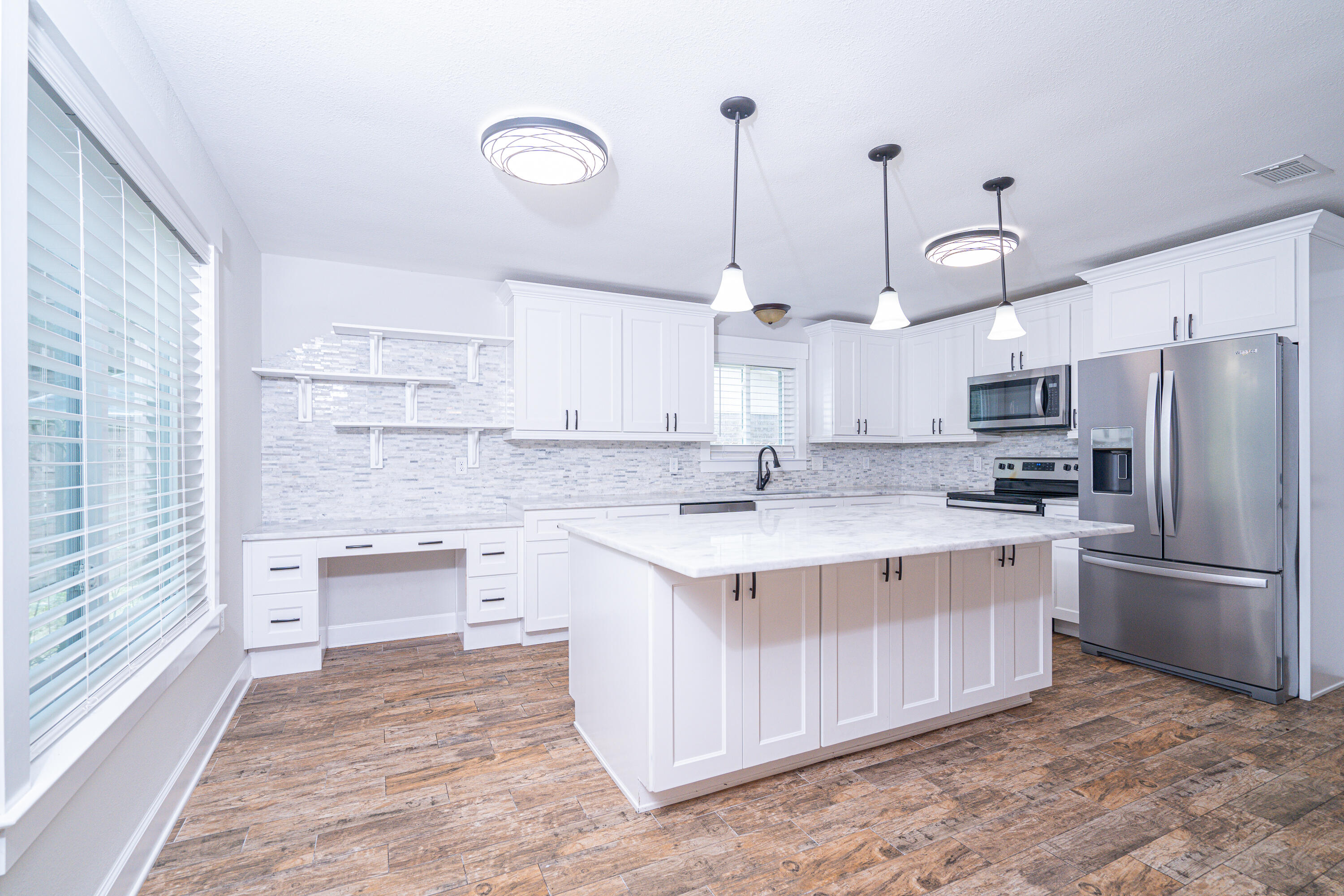 Kenwood/Golf Courser - Residential Lease