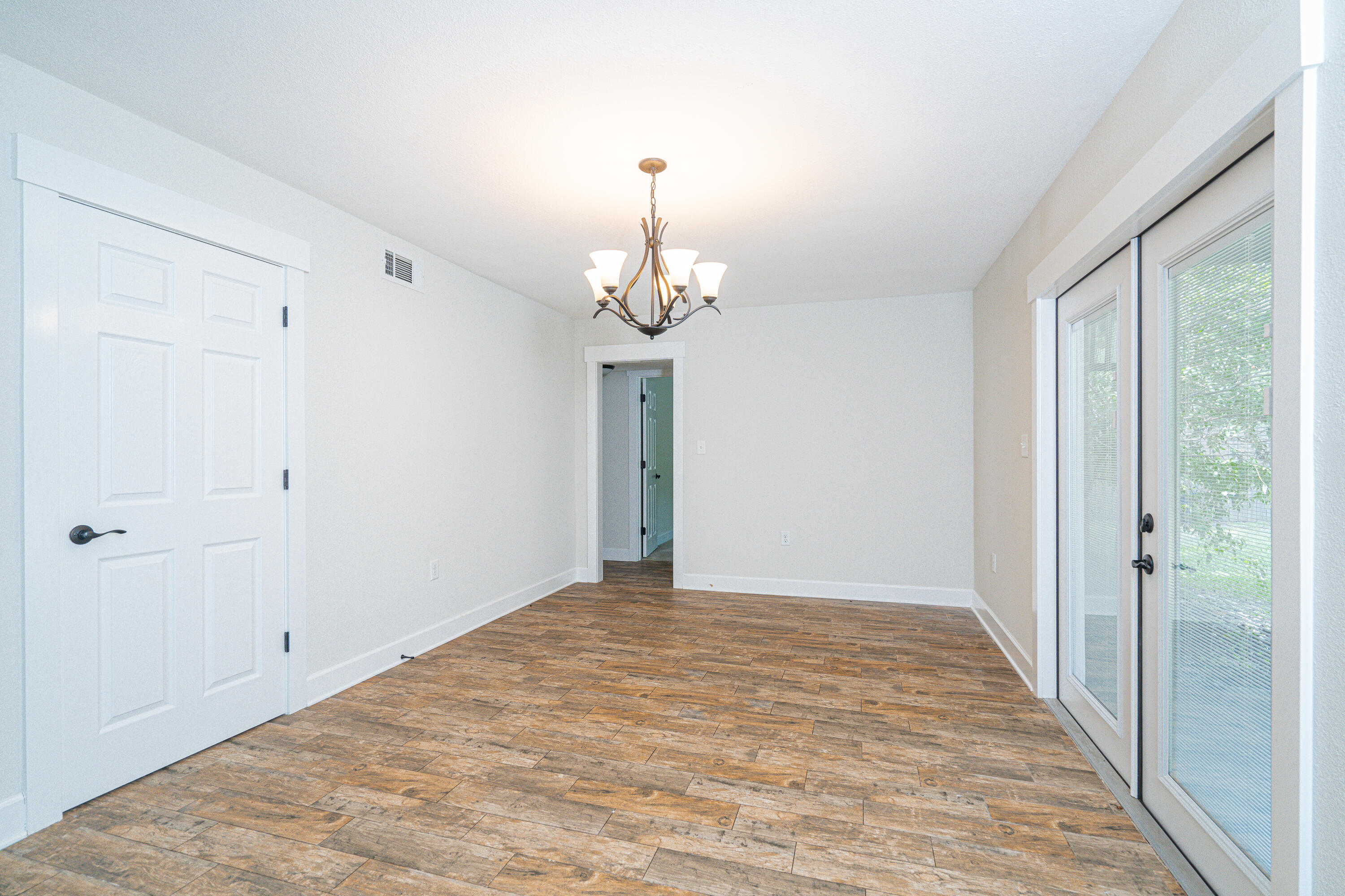 Kenwood/Golf Courser - Residential Lease