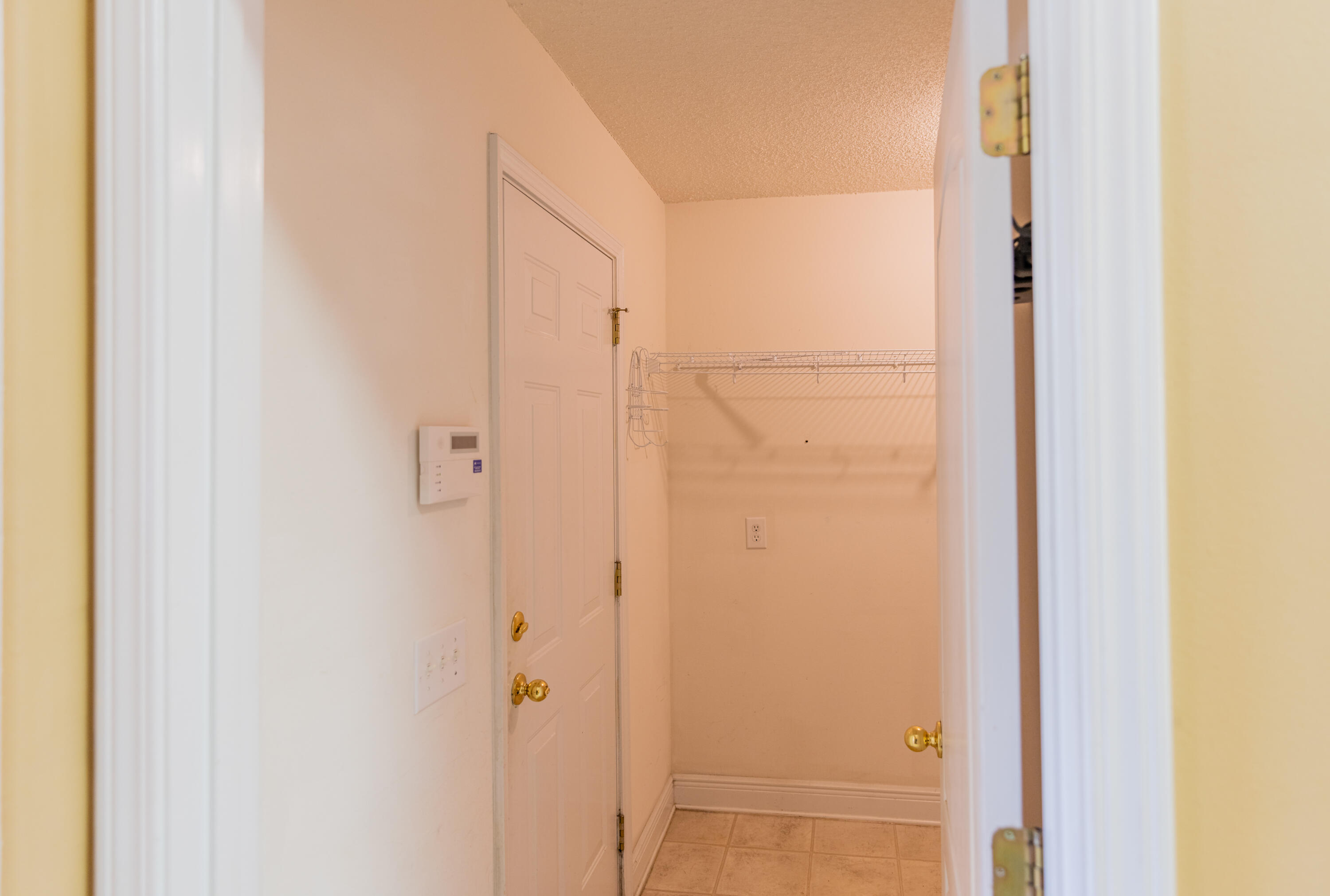 FOX VALLEY - Residential