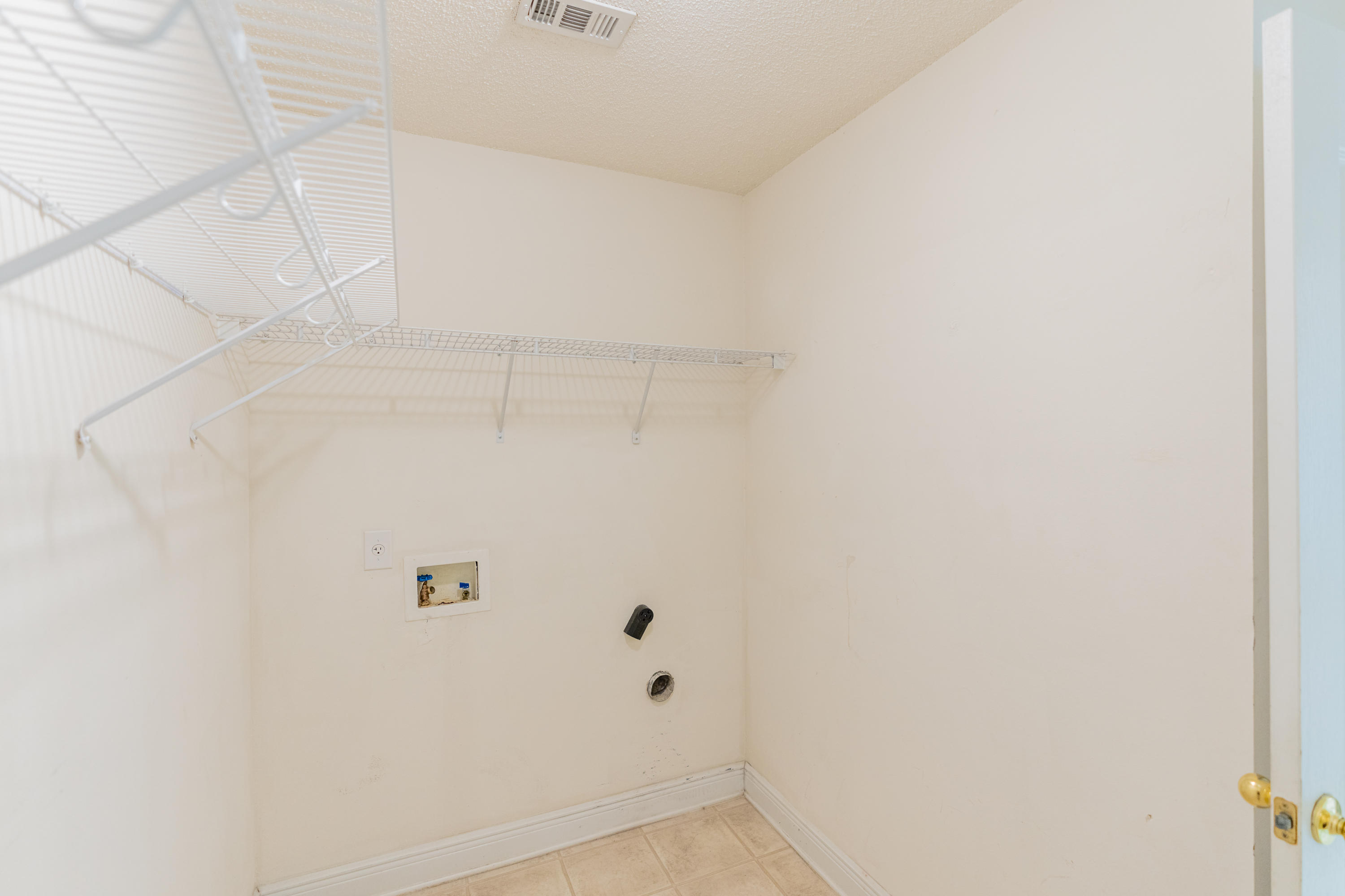 FOX VALLEY - Residential