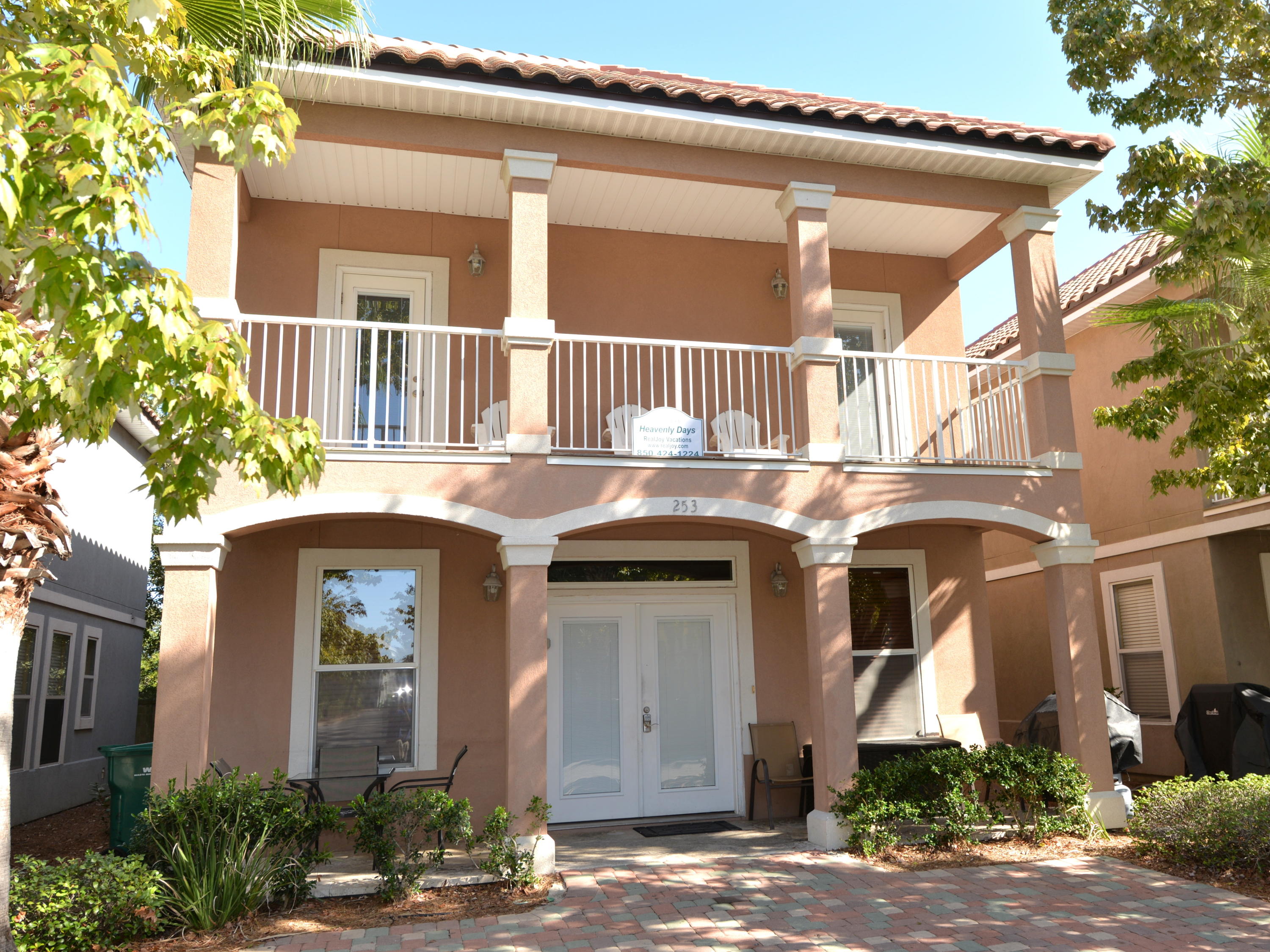 VILLAGES OF CRYSTAL BEACH - Residential