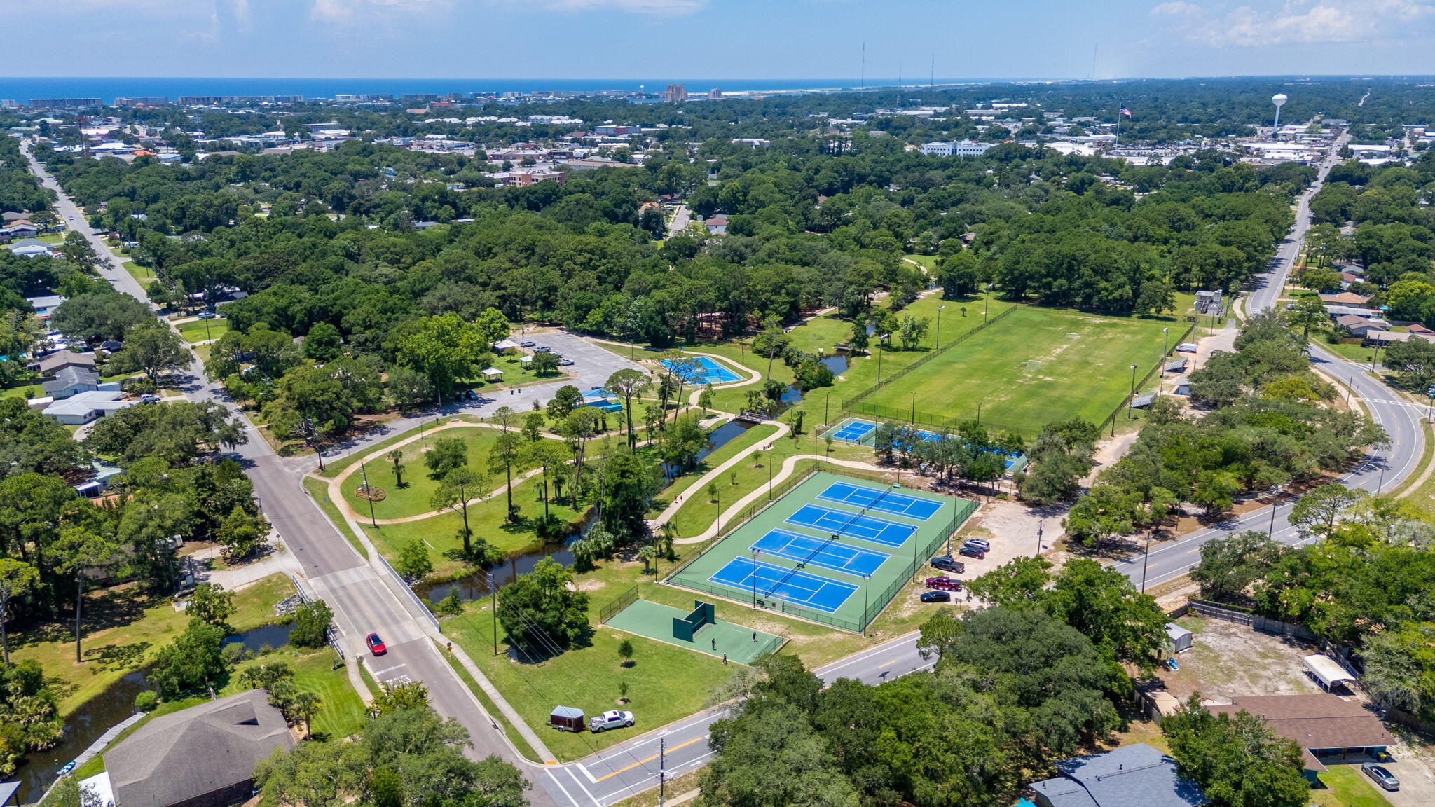 ELLIOTTS POINT 10TH ADDN - Residential