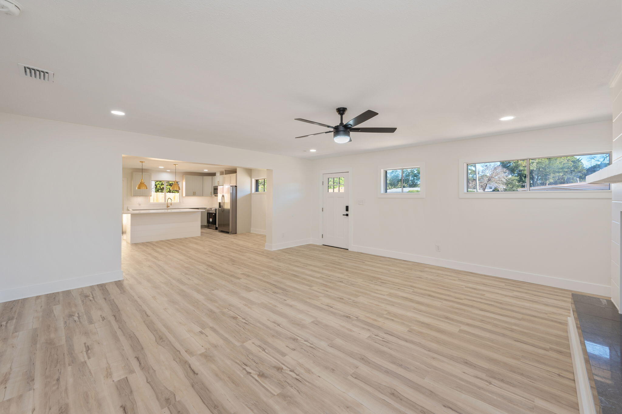 ELLIOTTS POINT 10TH ADDN - Residential