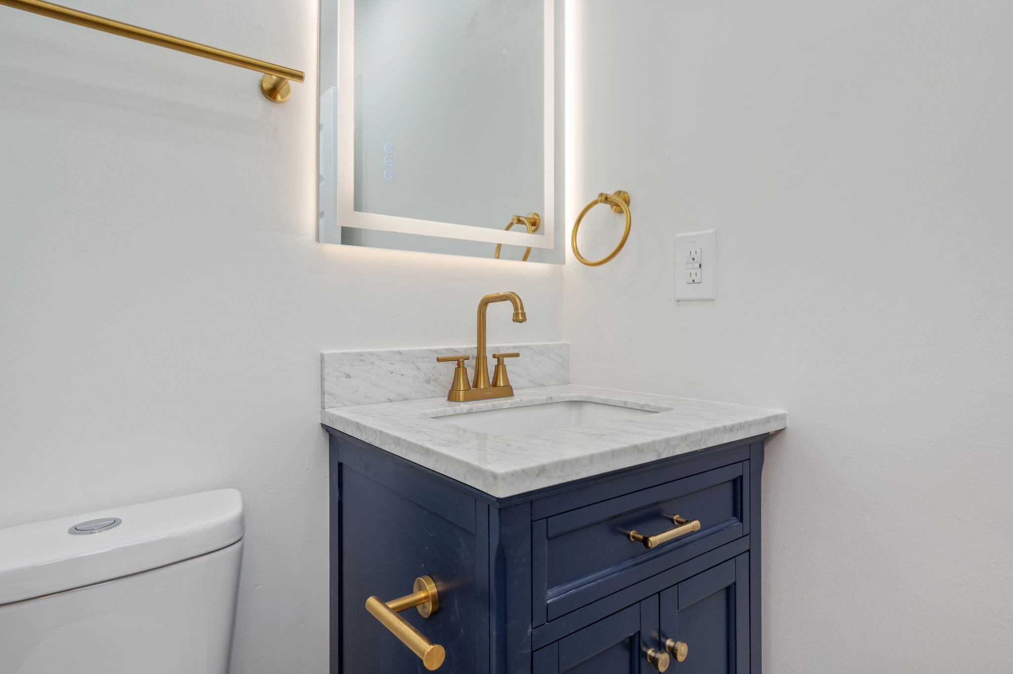 ELLIOTTS POINT 10TH ADDN - Residential