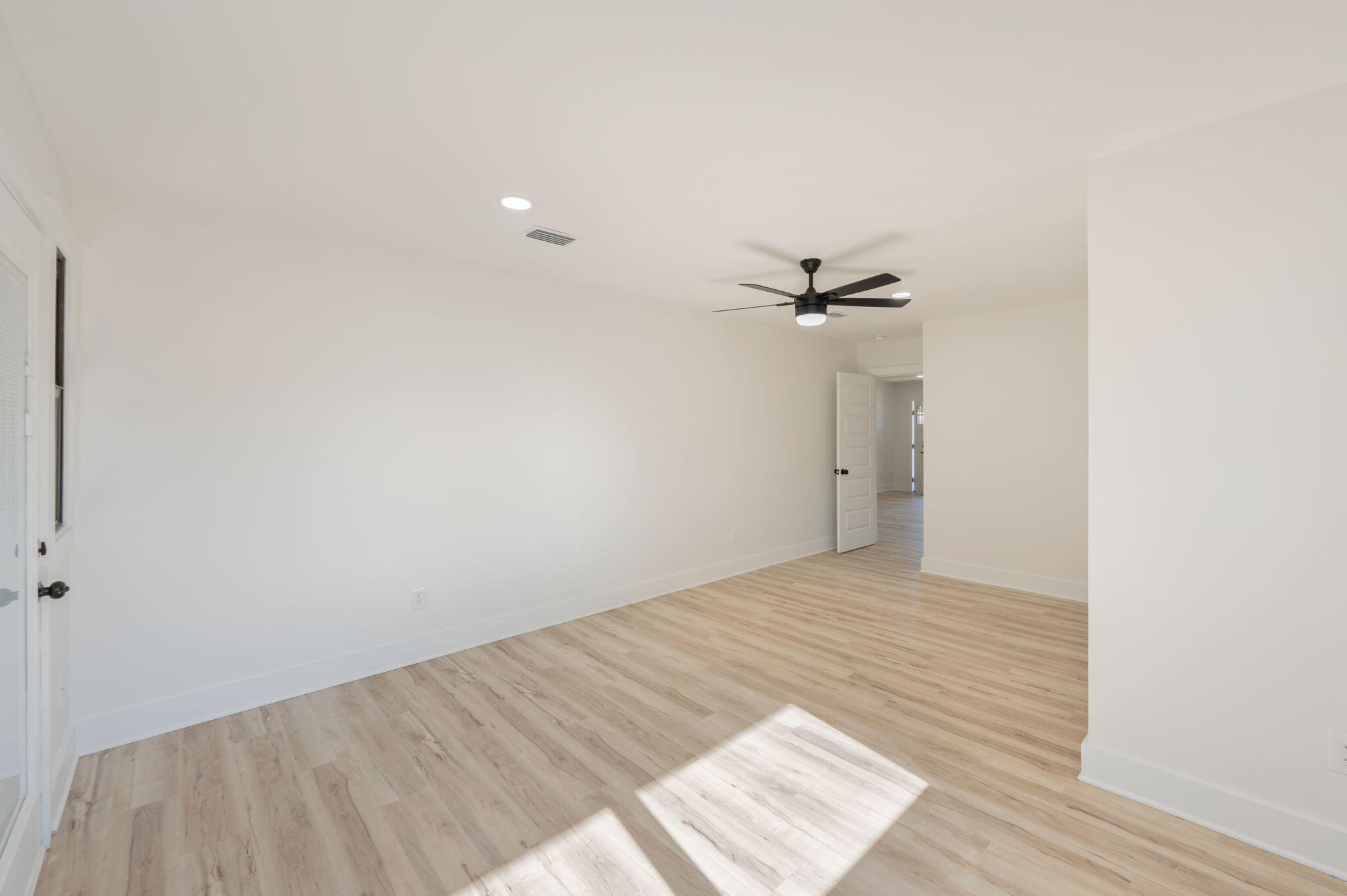 ELLIOTTS POINT 10TH ADDN - Residential