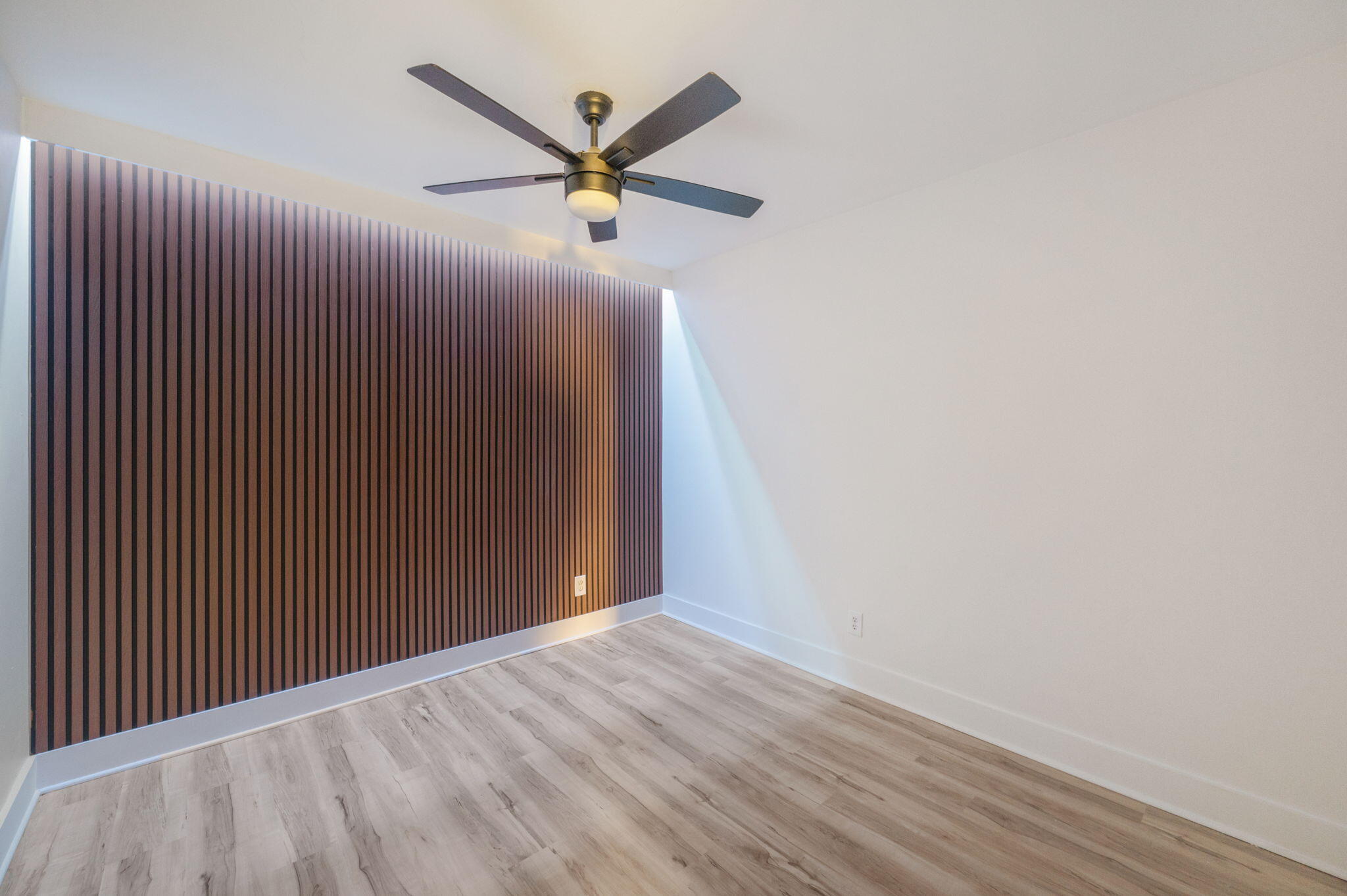 ELLIOTTS POINT 10TH ADDN - Residential