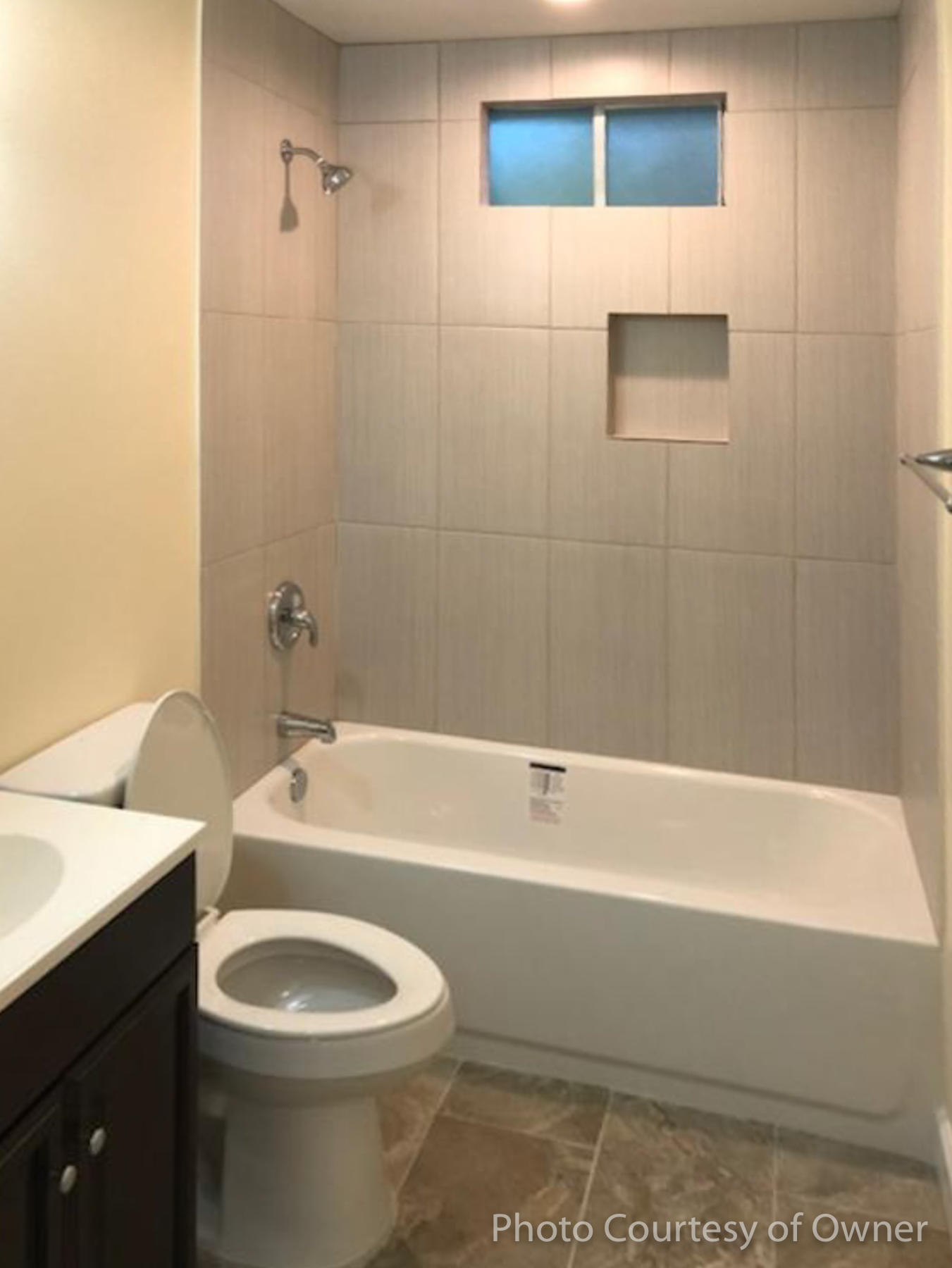 OAKLAND ADD E 1/2 LOT and W 1/2 lOT 14 BLK 1 - Residential