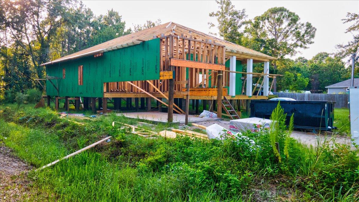 TOWN OF SANTA ROSA - Residential