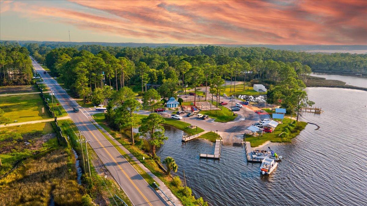 TOWN OF SANTA ROSA - Residential