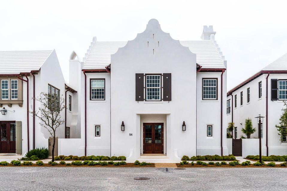 Home North of 30A designed by T.S. Adams Studio and built by Alys Beach Construction.  Entered for comp purposes.