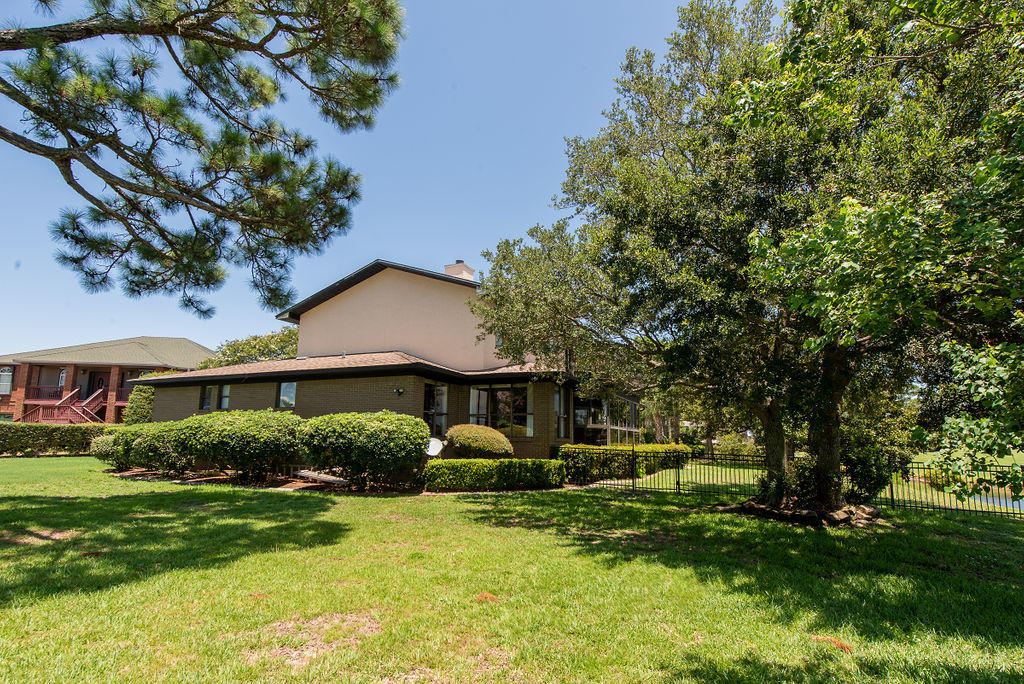 TIGER POINT VILLAGE 1 - 3 - Residential