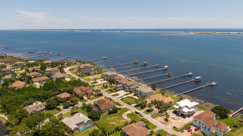 TIGER POINT VILLAGE 1 - 3 - Residential