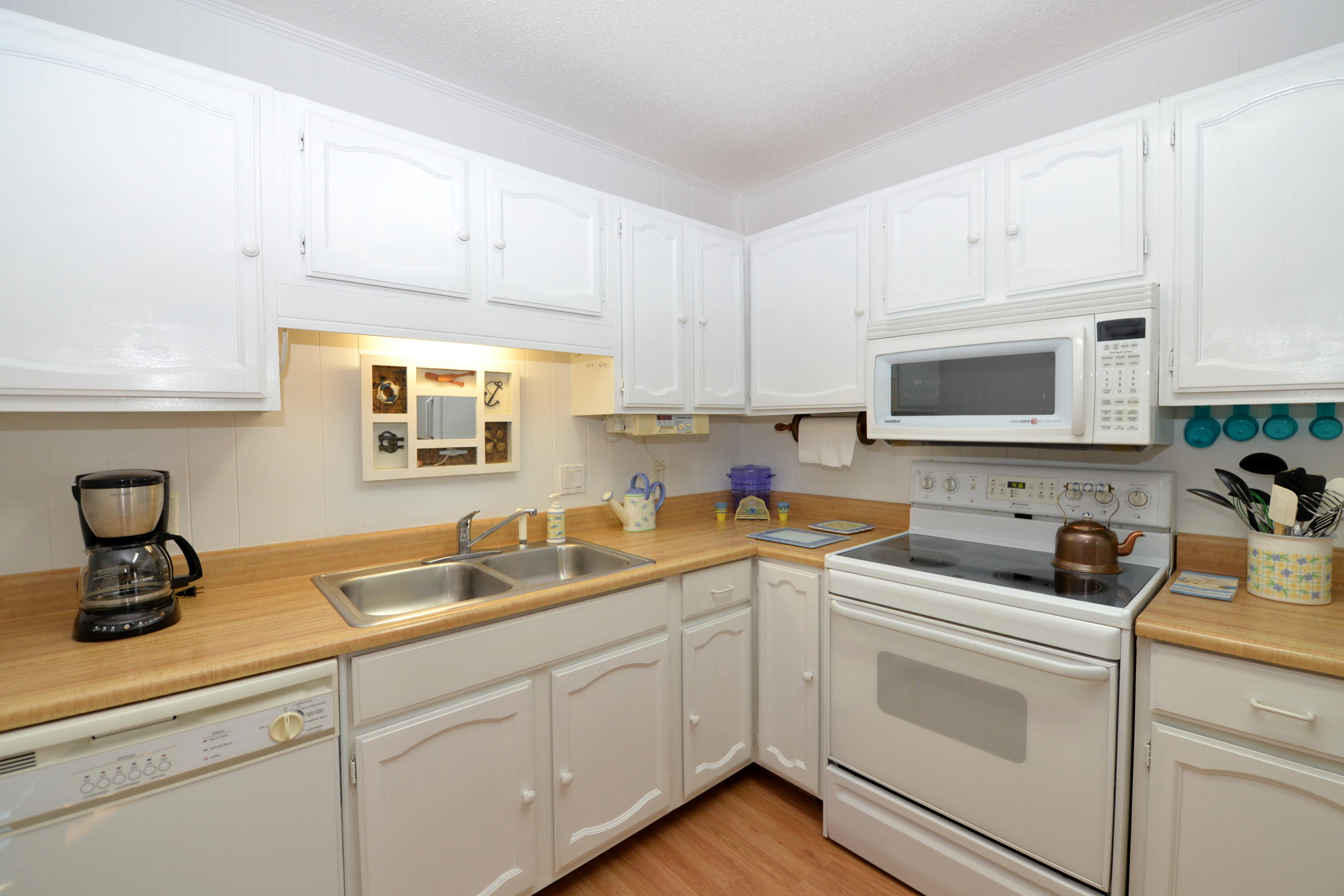 CRYSTAL BEACH - Residential