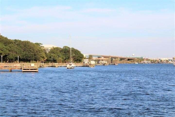 Indianola on the Water - Residential