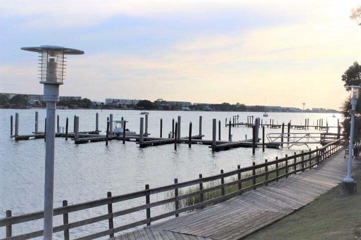 Indianola on the Water - Residential