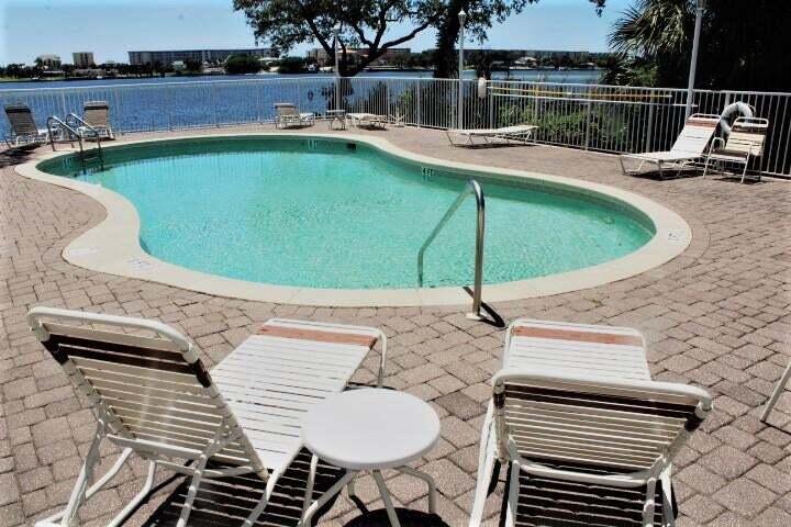 Indianola on the Water - Residential