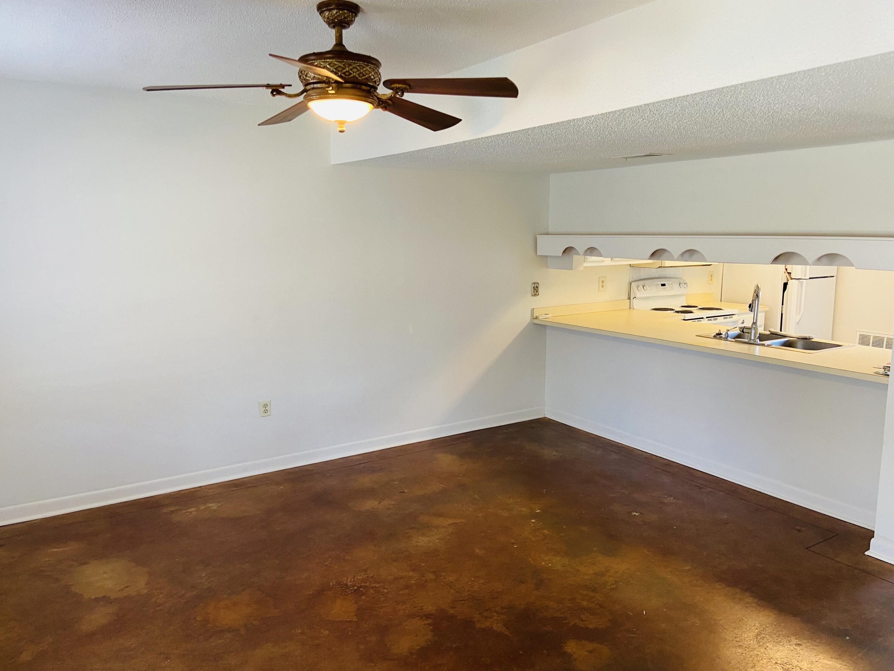 VIKING MANOR PH 1 - Residential