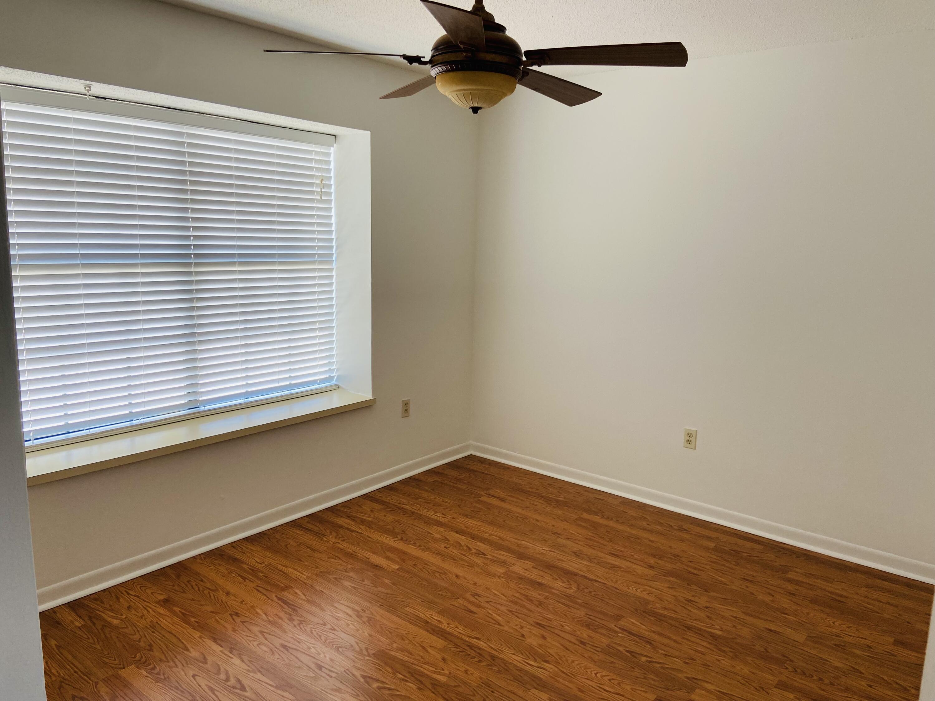 VIKING MANOR PH 1 - Residential